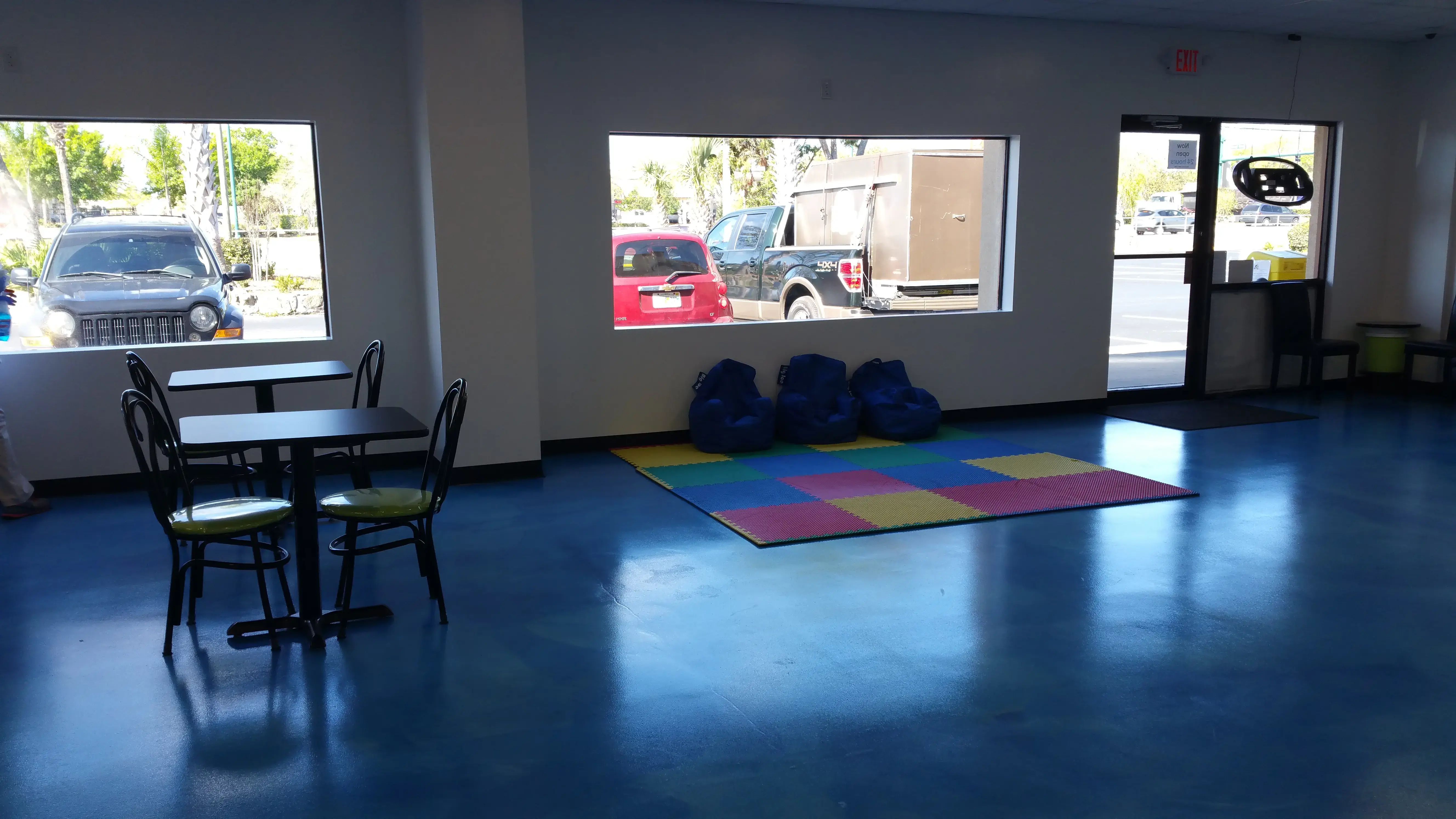 Spin City Laundry - Image 9