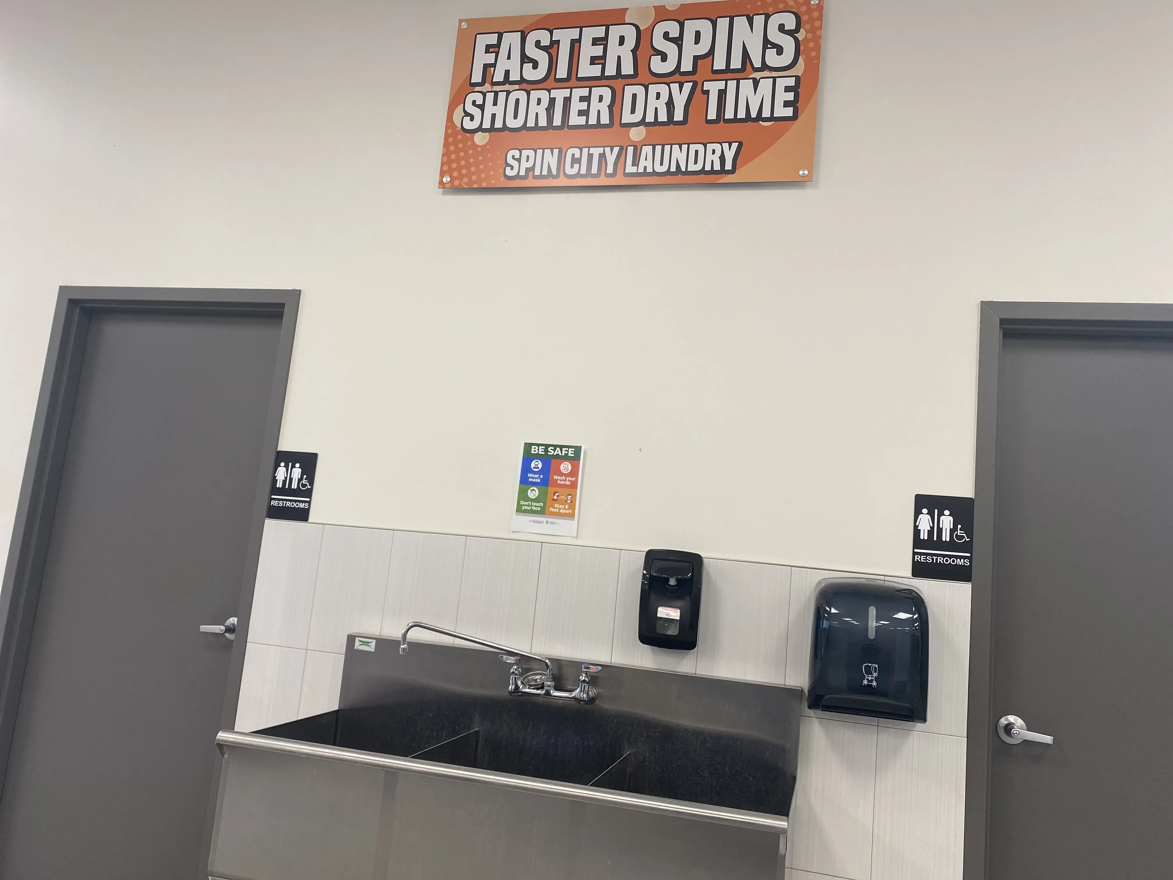 Spin City Laundry - Image 20