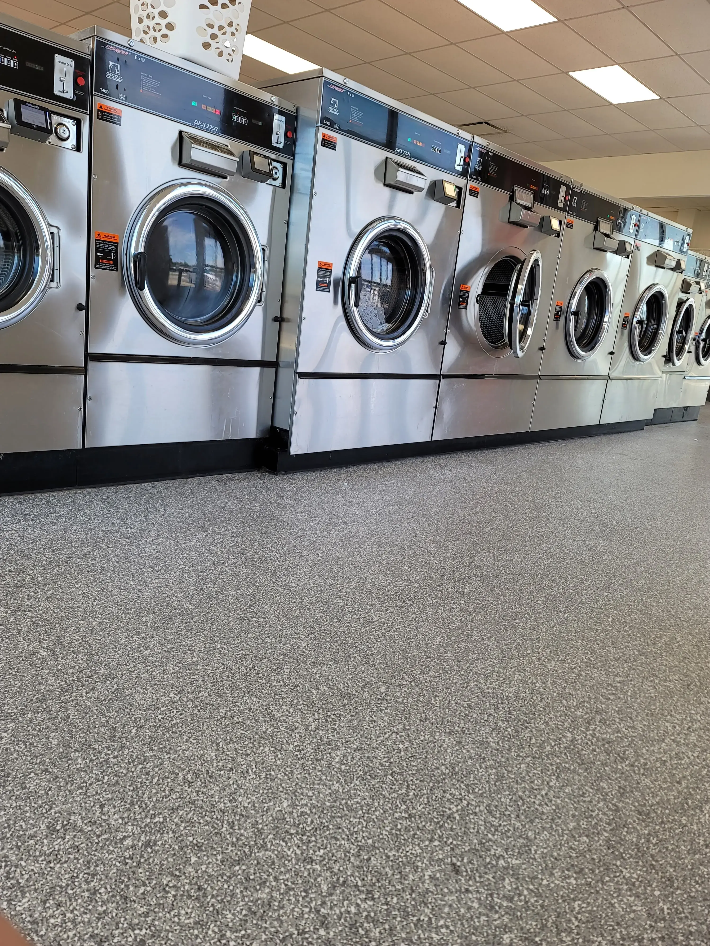 Spin City Laundry thumbnail 2