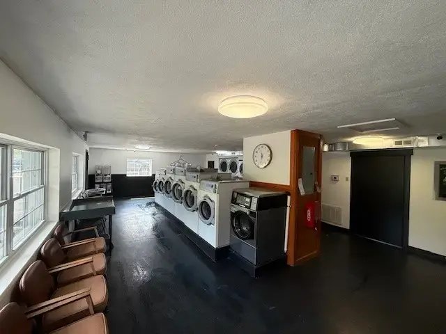 Spin City Wash location