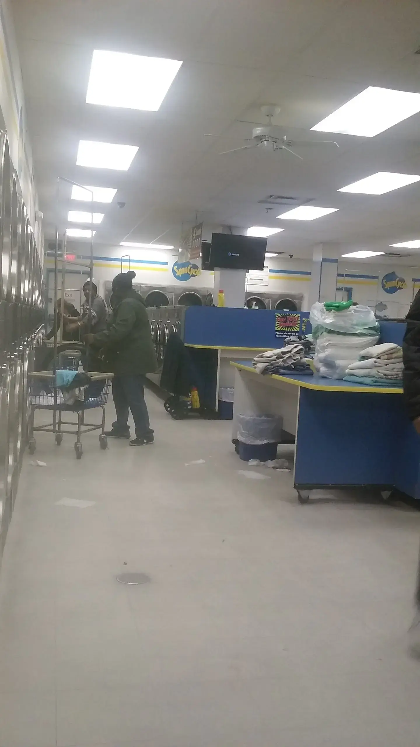 Spin Cycle Coin Laundry - Image 11