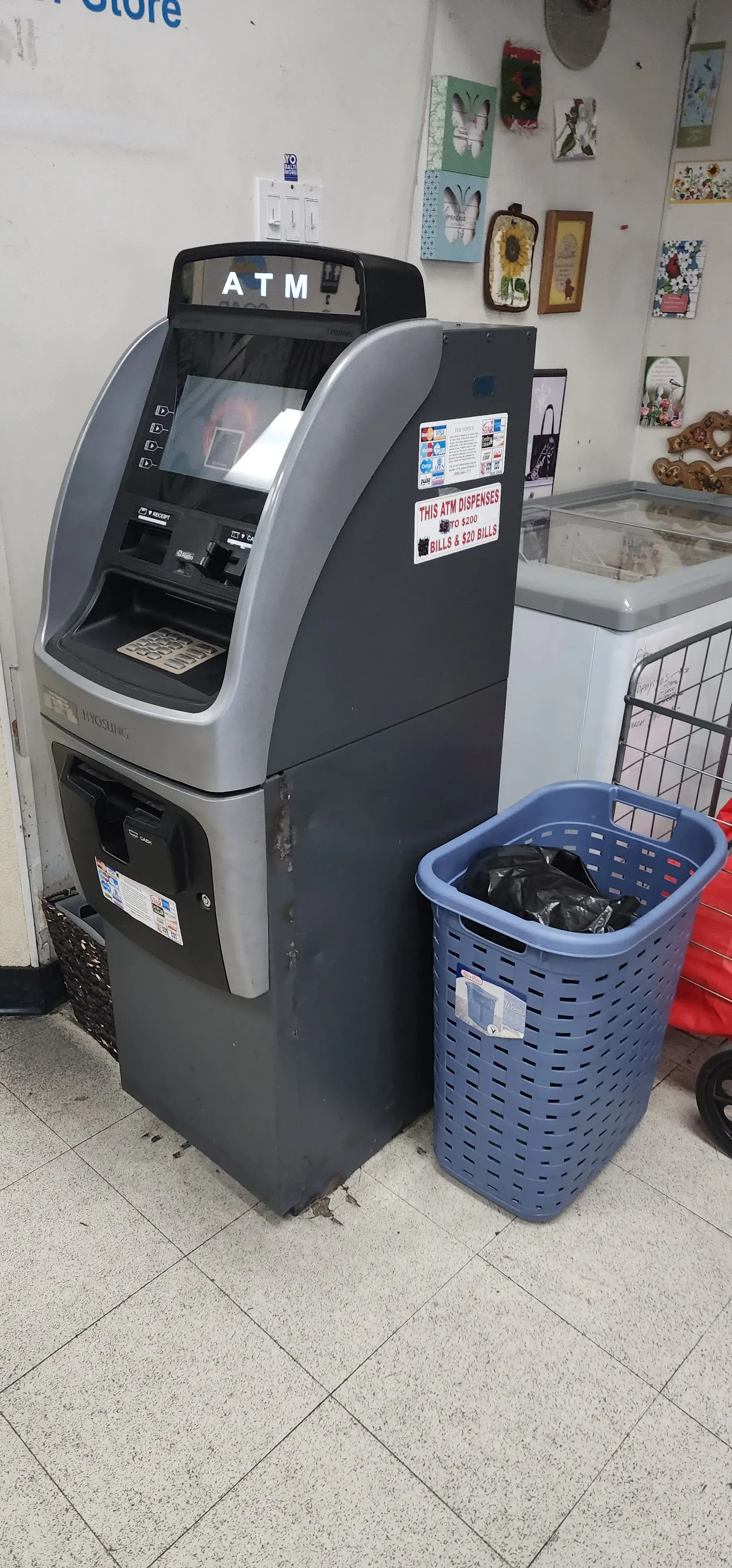 Spin Cycle Coin Laundry thumbnail 19