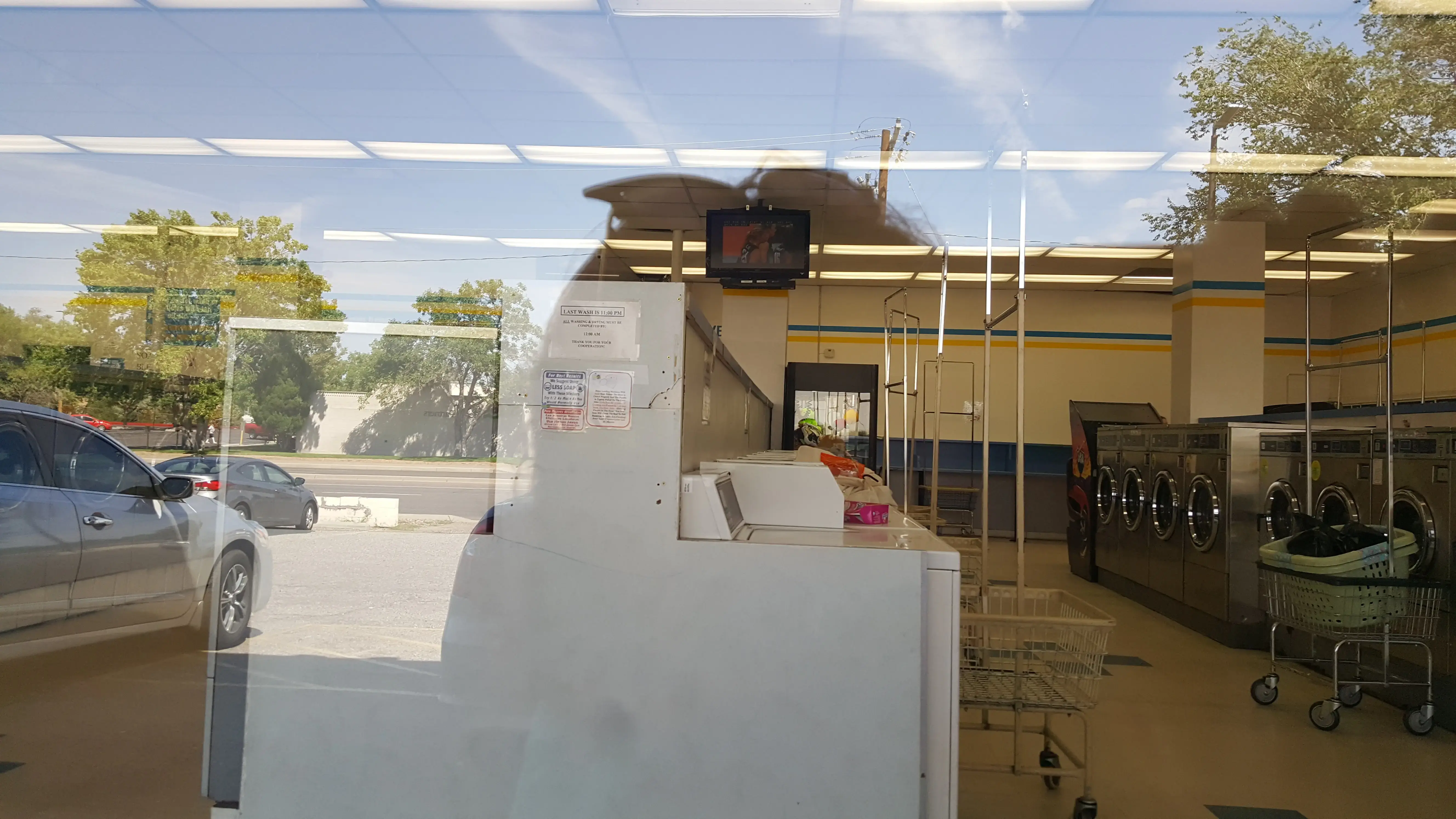 Spin Cycle Coin Laundry of Juan Tabo thumbnail 11