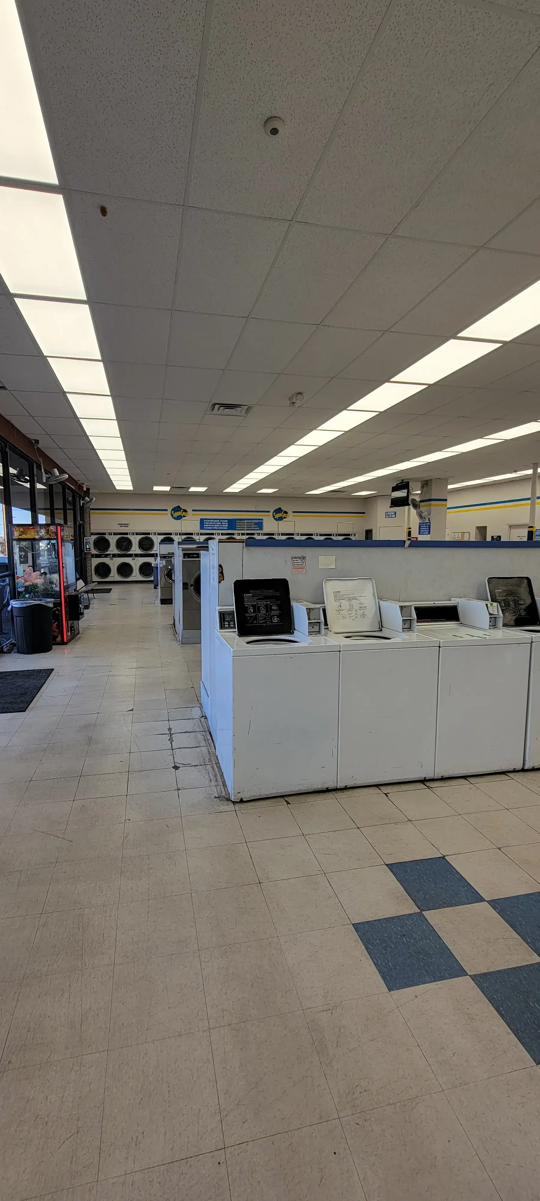 Spin Cycle Coin Laundry of Juan Tabo thumbnail 4