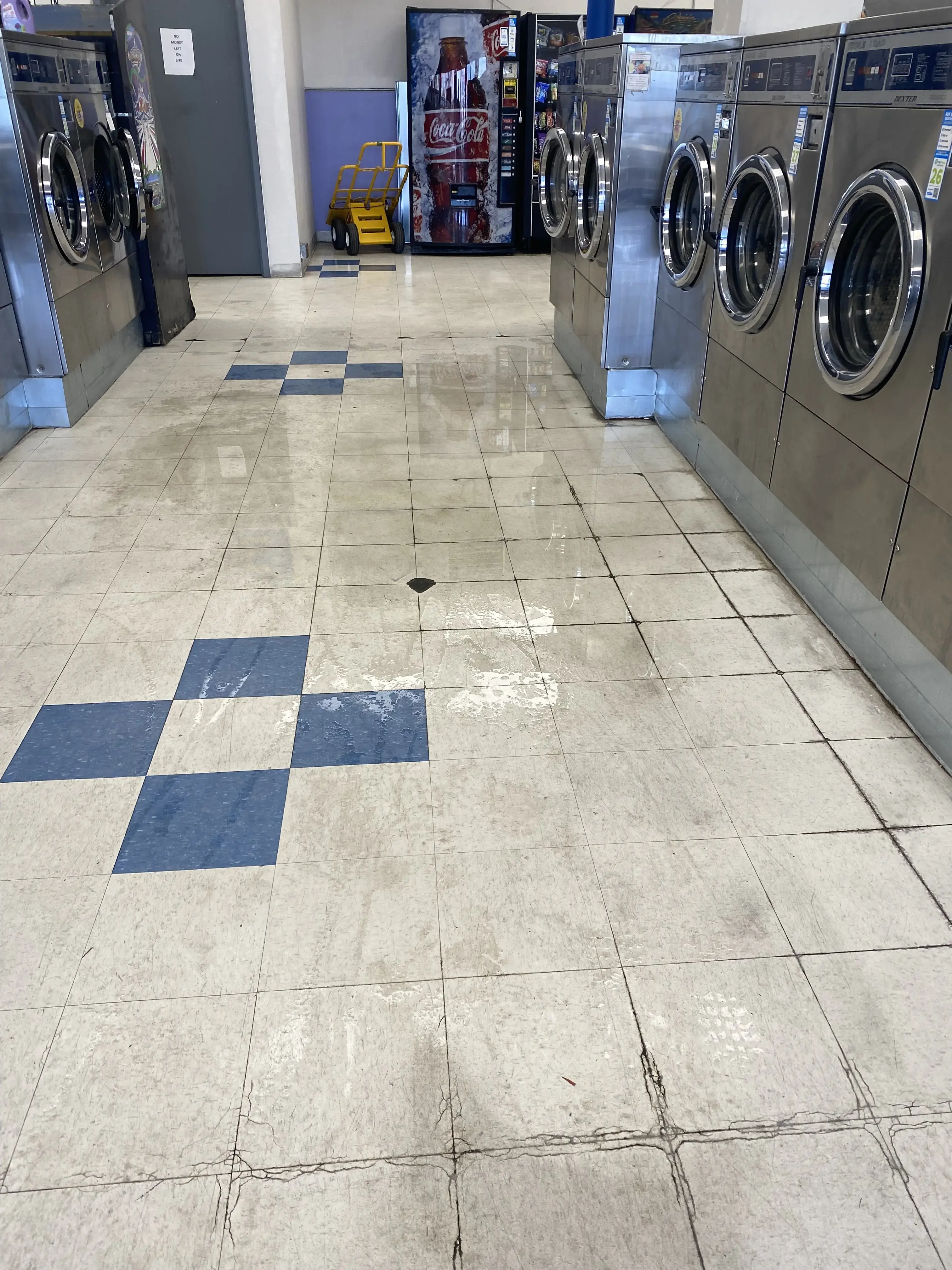 Spin Cycle Coin Laundry of Juan Tabo - Image 7