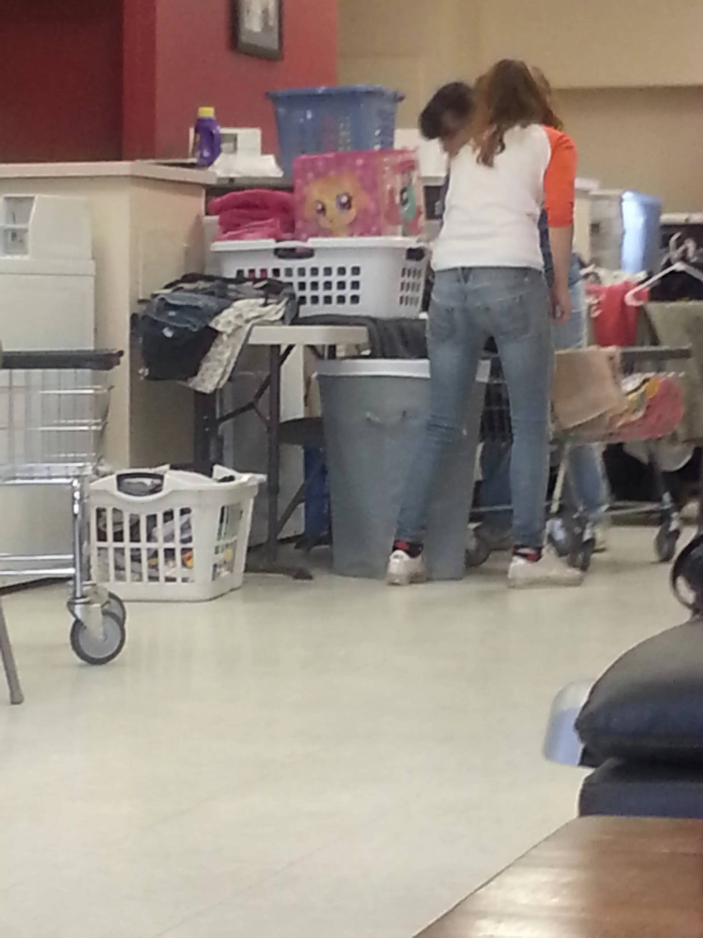 Spin Cycle Laundromat - Image 10