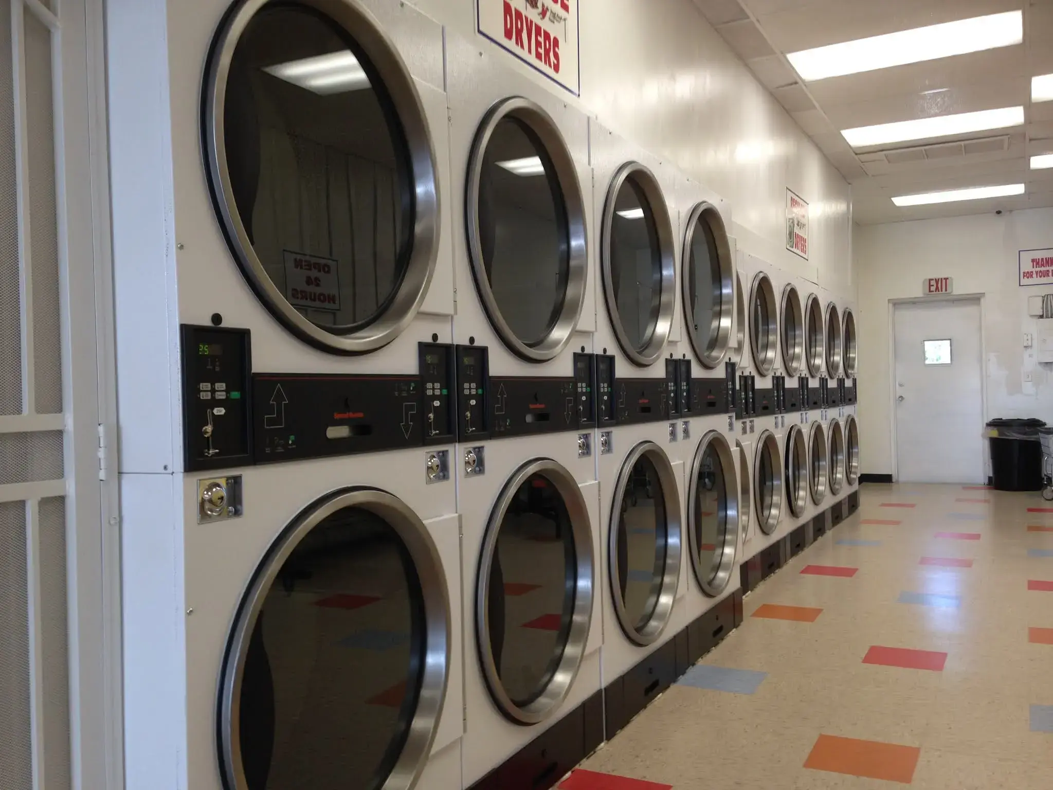 Spin Cycle Laundromat - Image 1