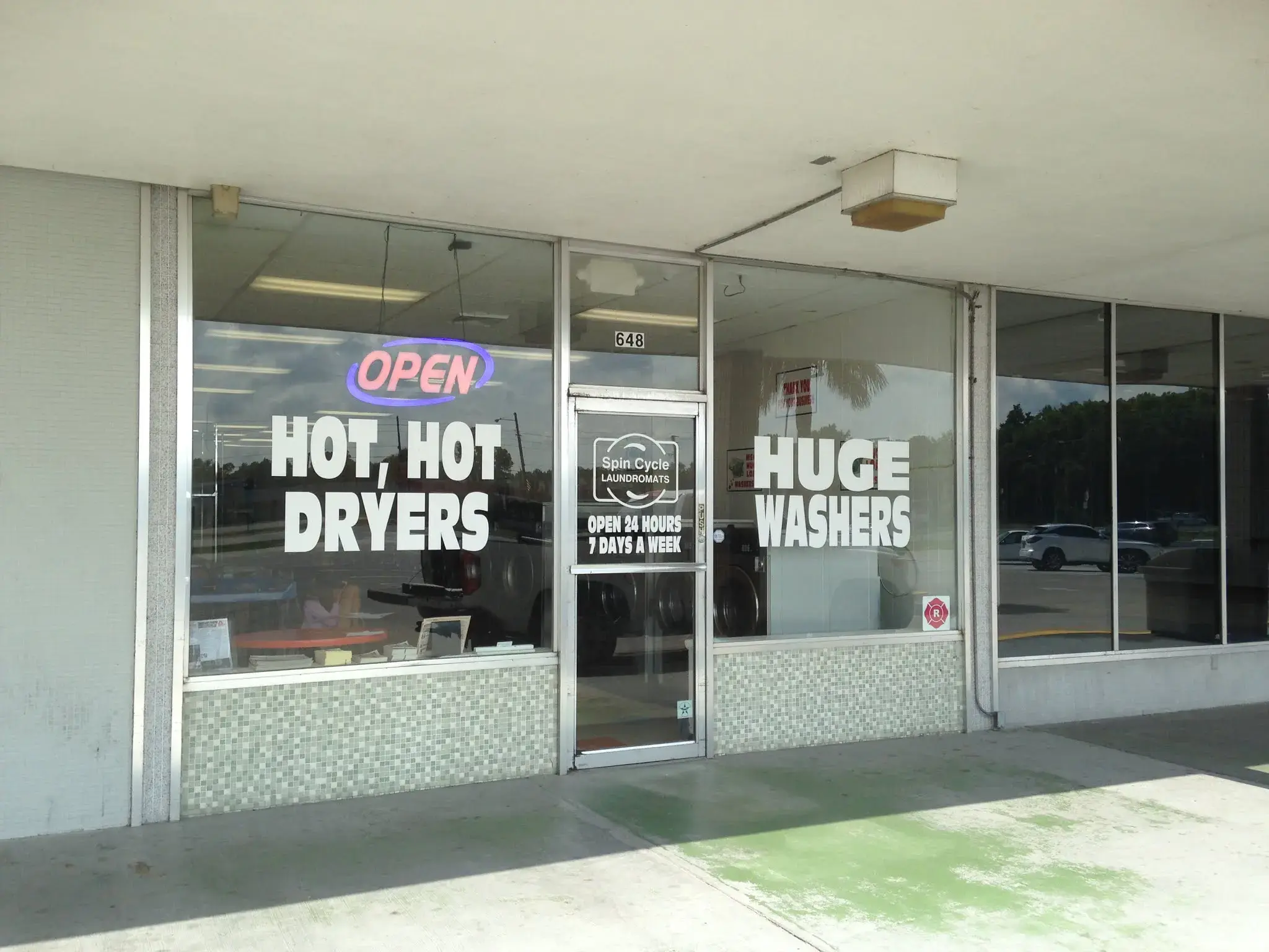 Spin Cycle Laundromat thumbnail 3