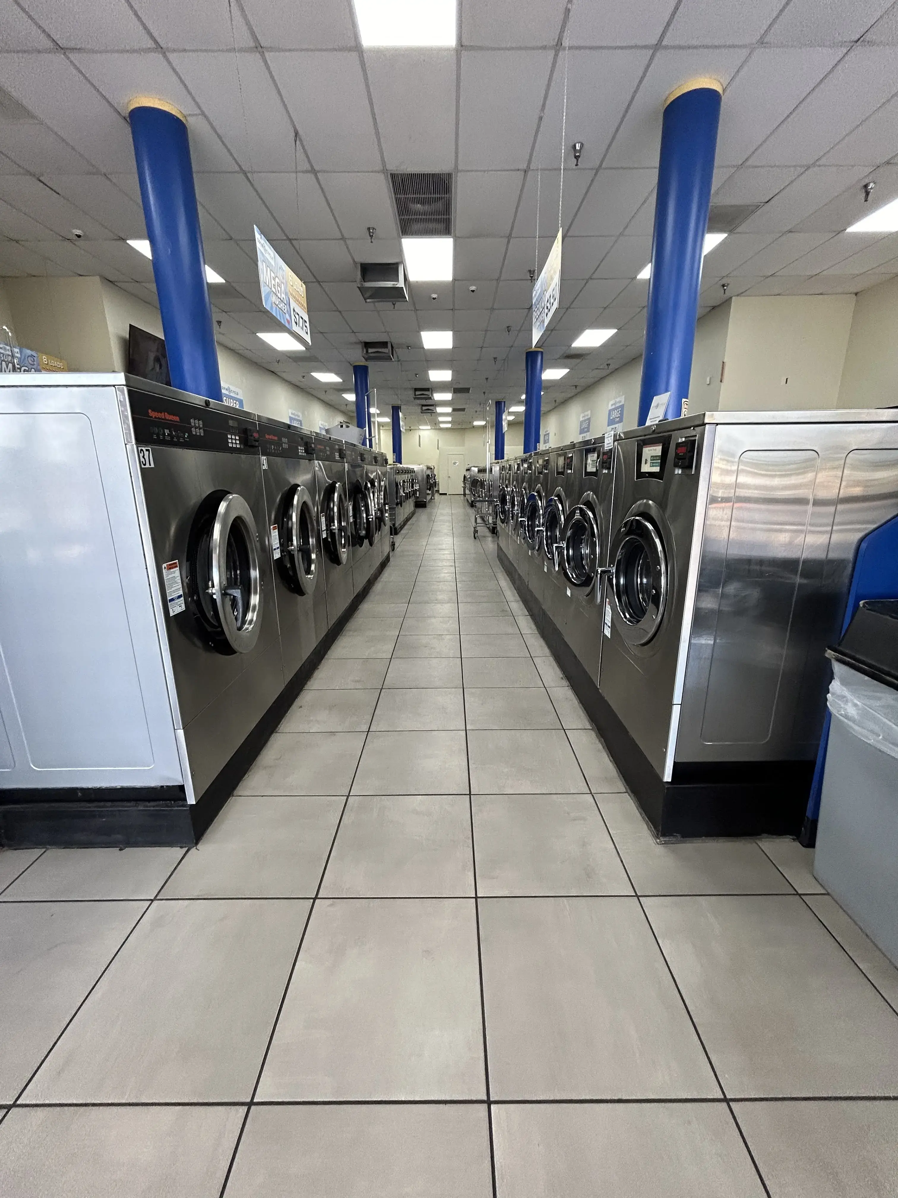 Spin Cycle Laundromat thumbnail 2