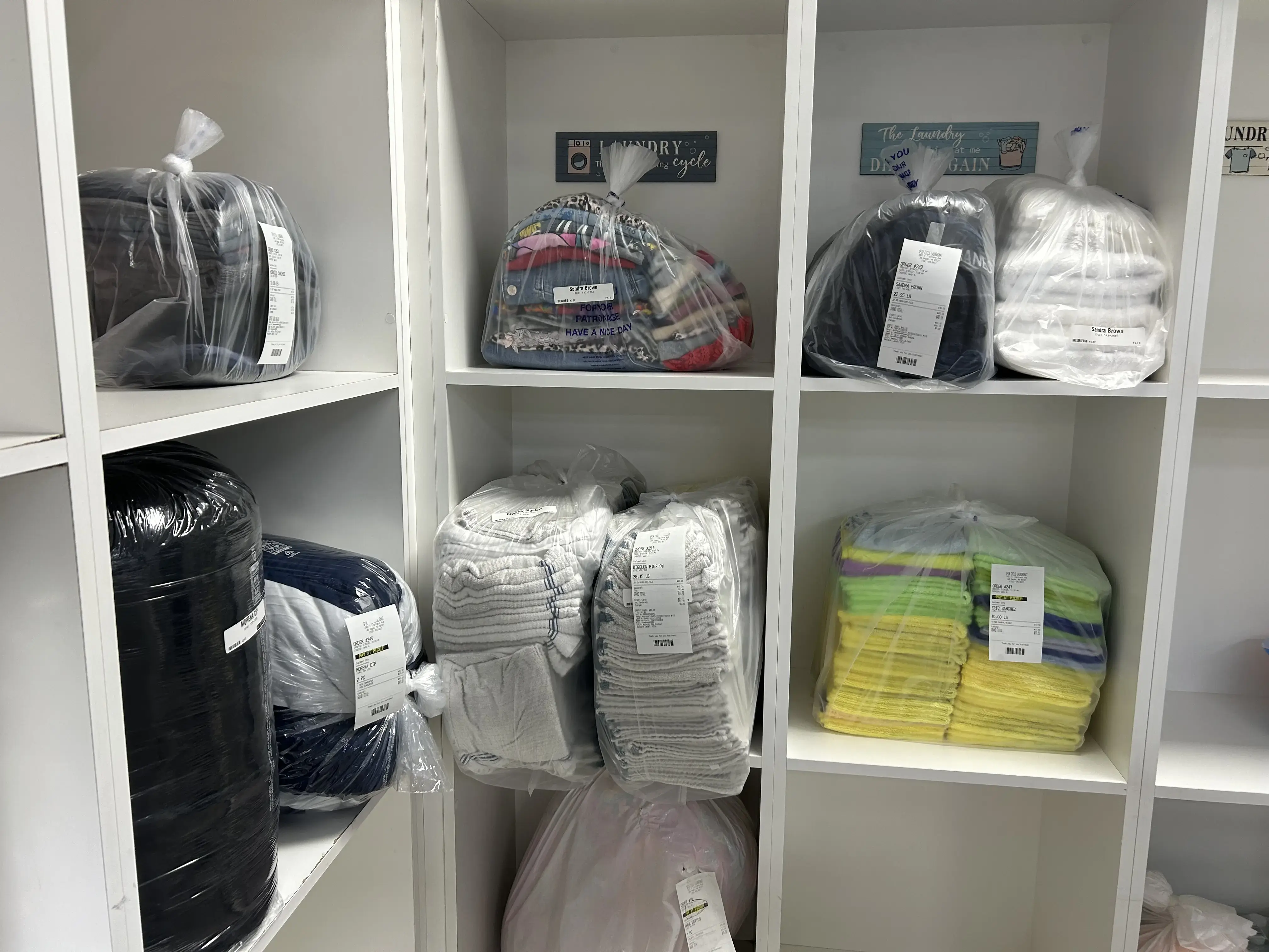 Spin Cycle Laundromat - Image 14