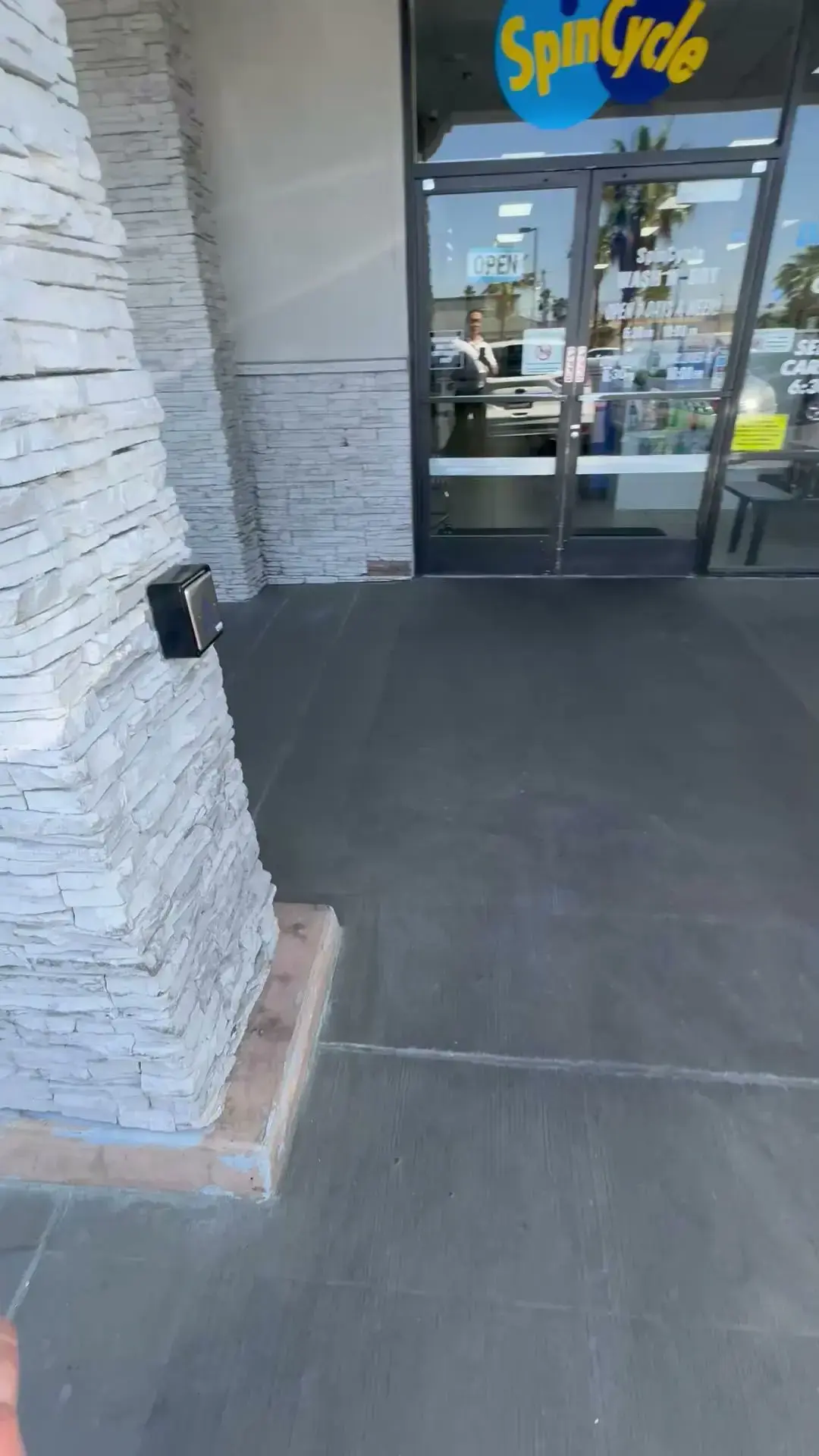 Spin Cycle Laundromat - Image 18