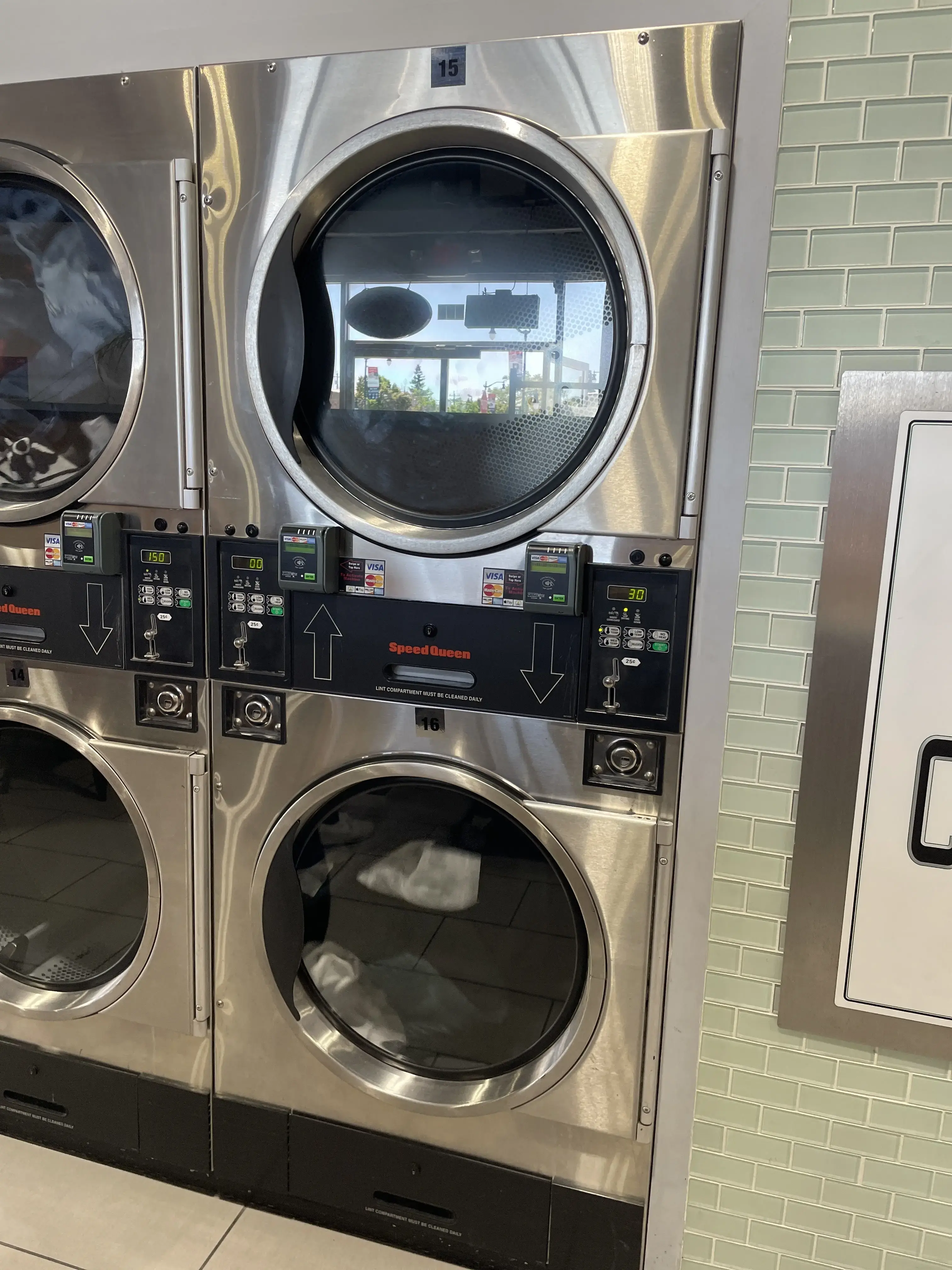 Spin Cycle Laundromat Manteca - Image 3