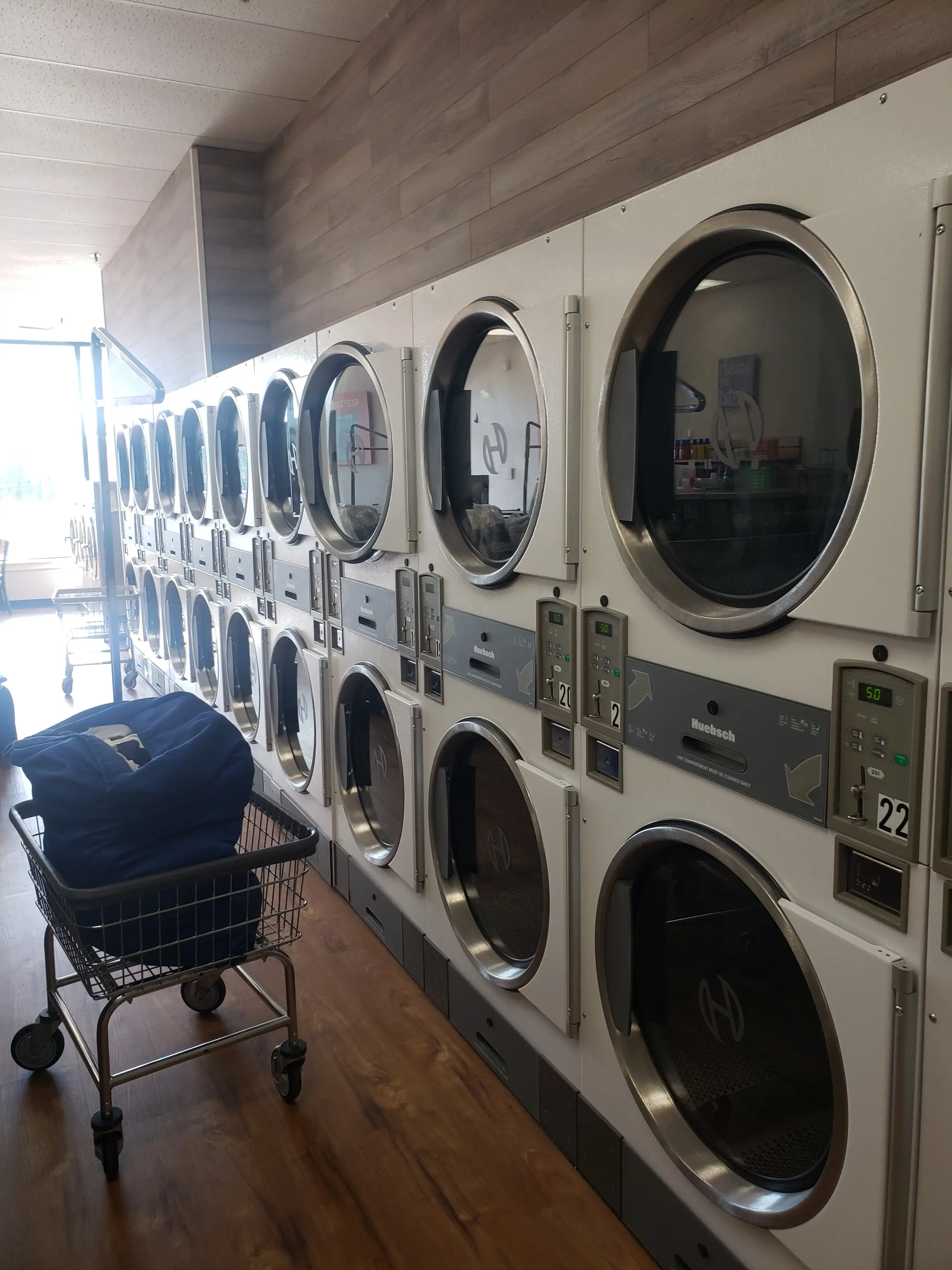 Spin Cycle Laundromats thumbnail 7