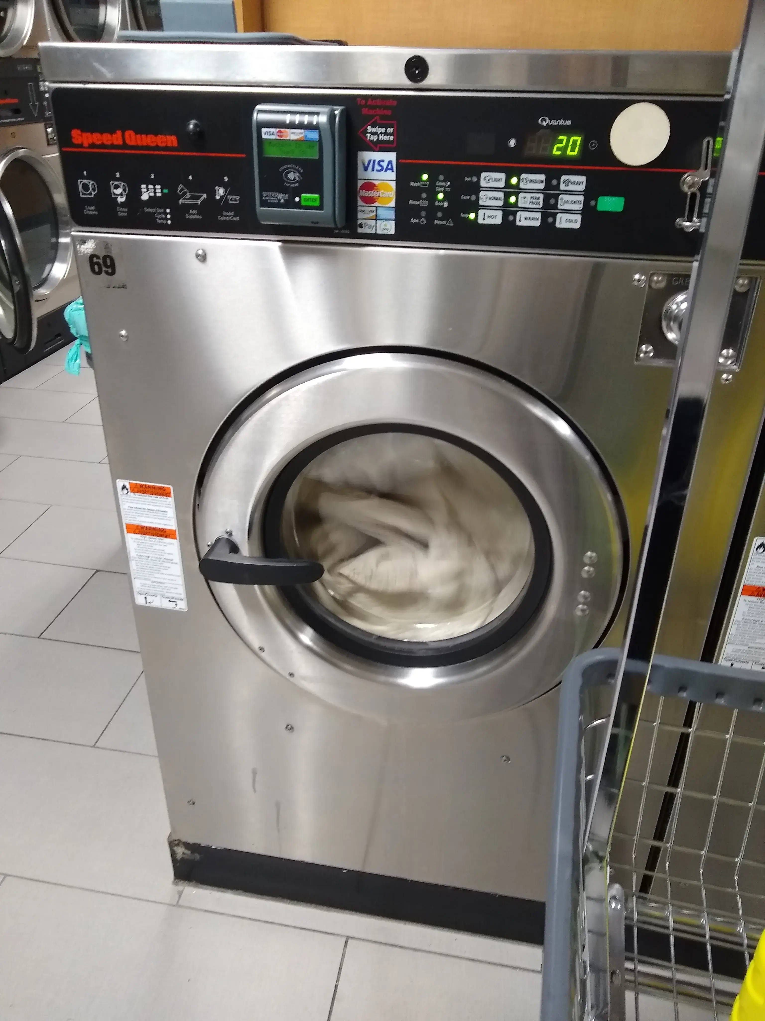 Spin Cycle Laundry Lounge - Image 17