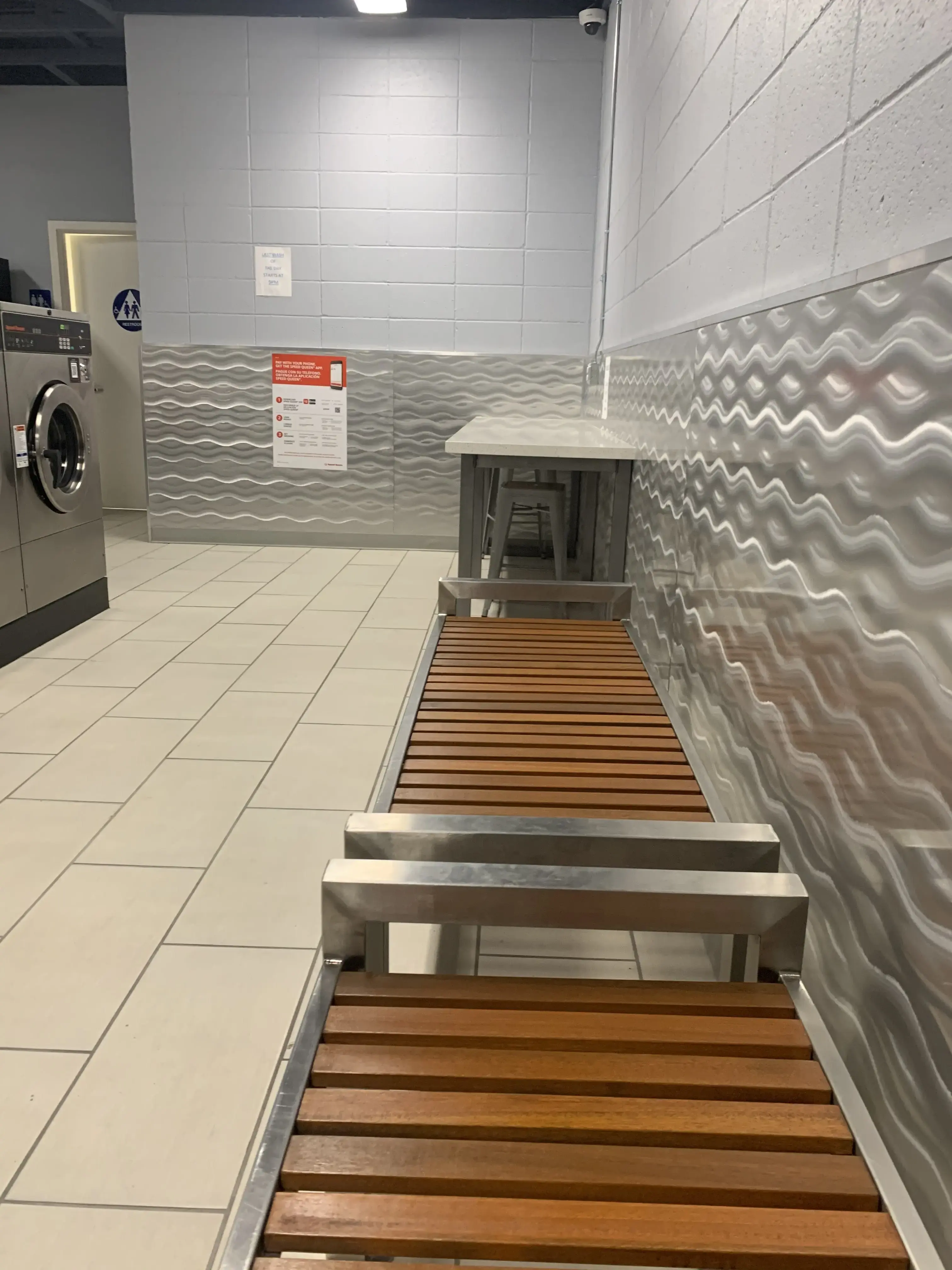 Spin Cycle Laundry Lounge - Image 11