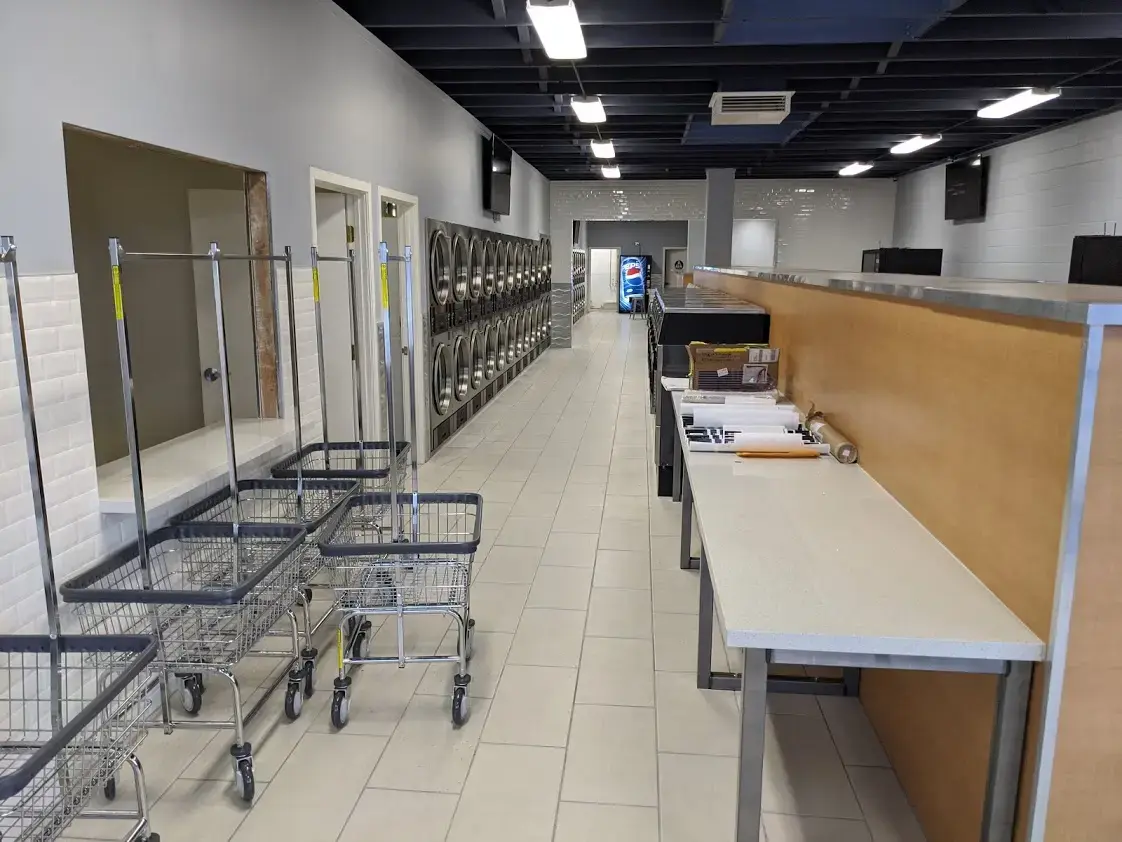 Spin Cycle Laundry Lounge thumbnail 8