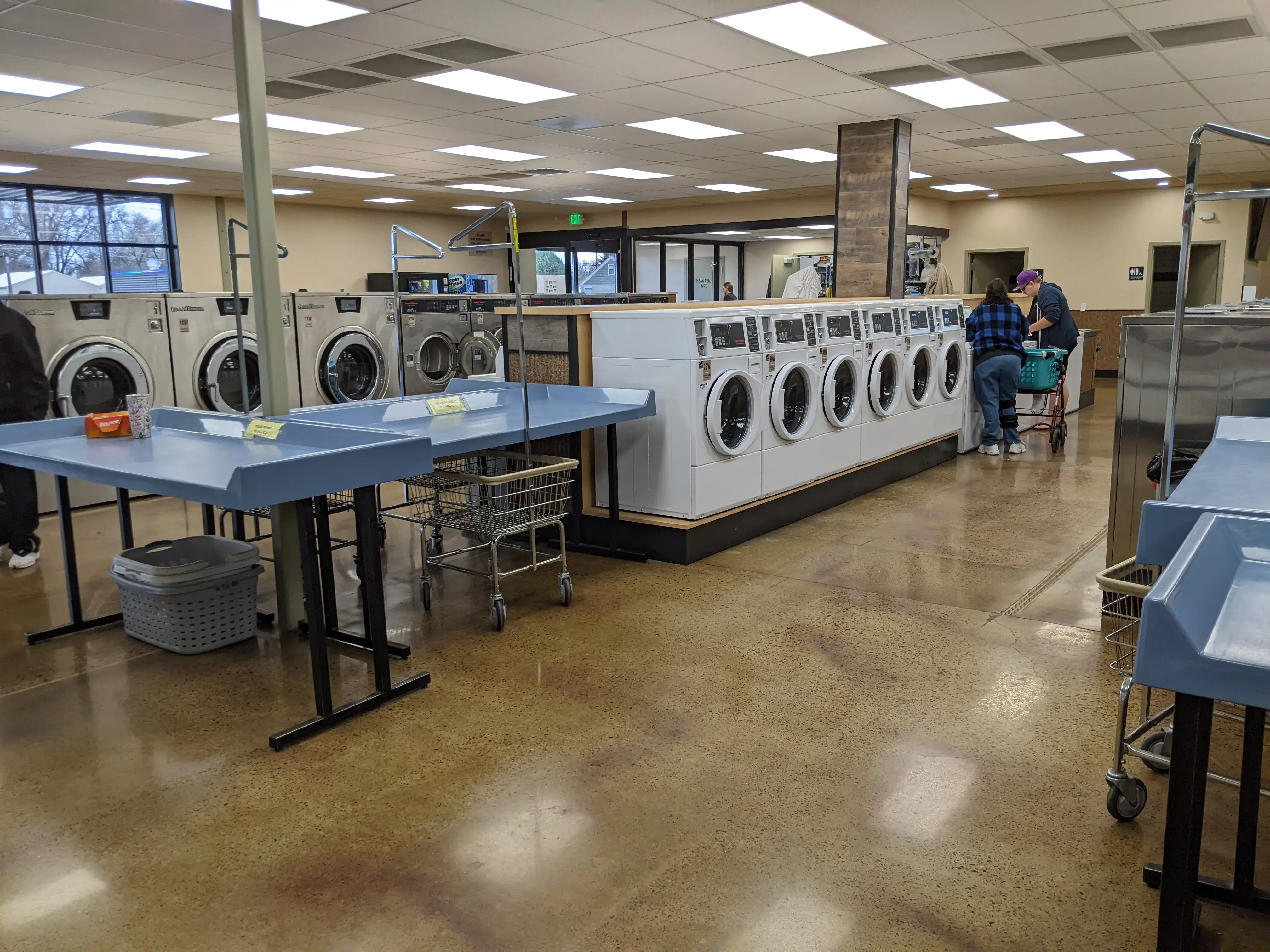 Spin Fresh Laundromat - Image 4