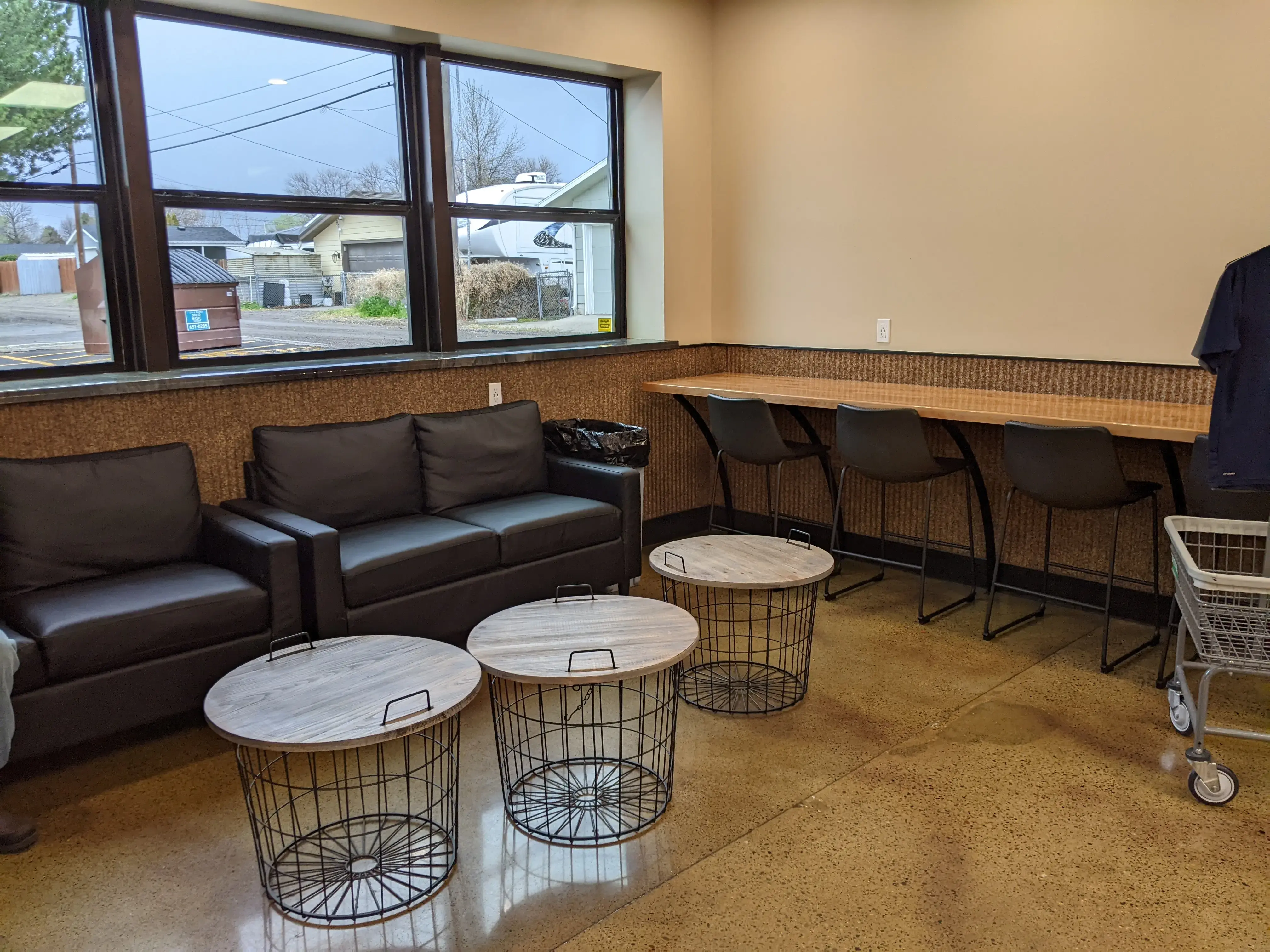 Spin Fresh Laundromat - Image 6