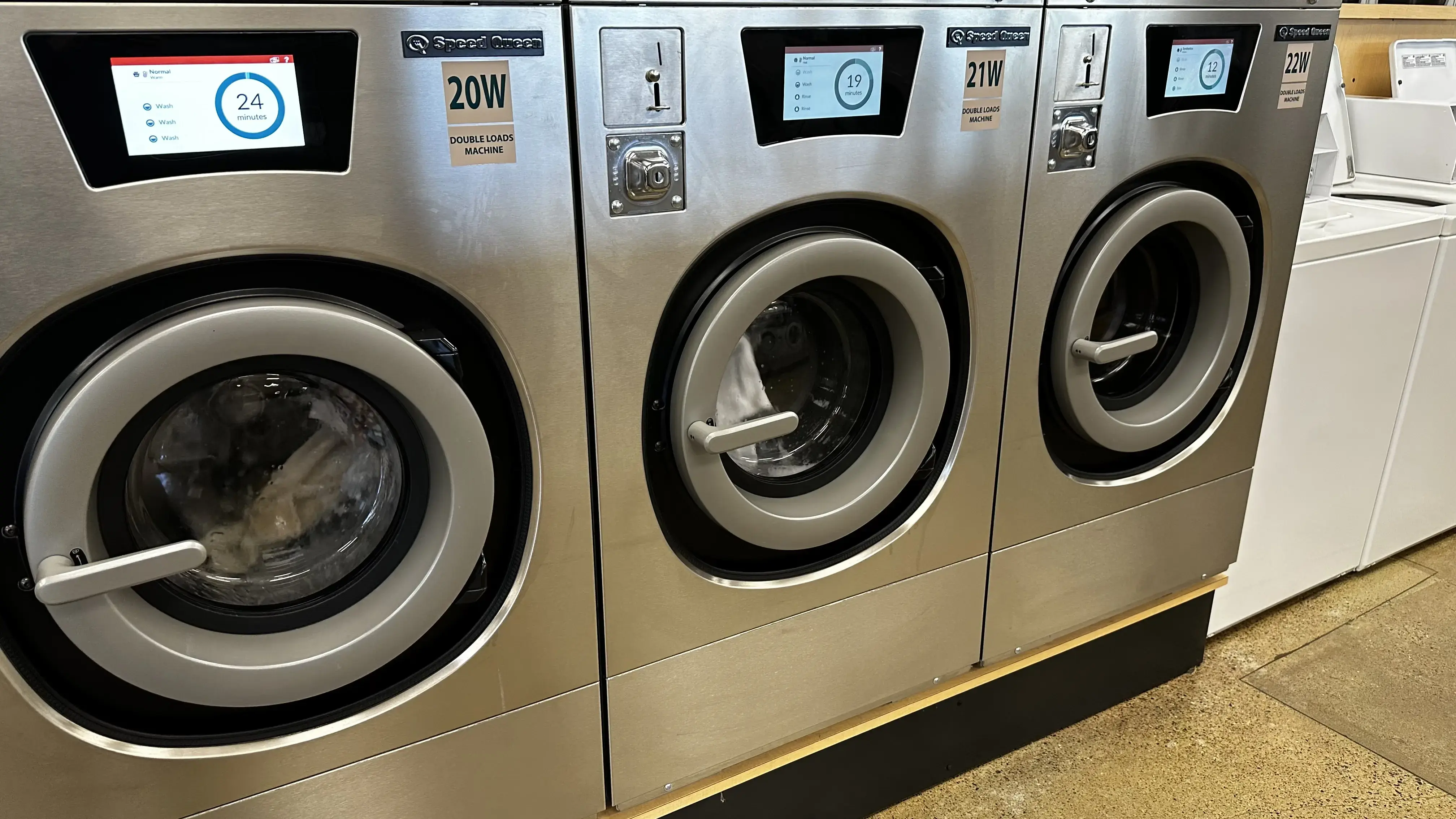 Spin Fresh Laundromat - Image 18