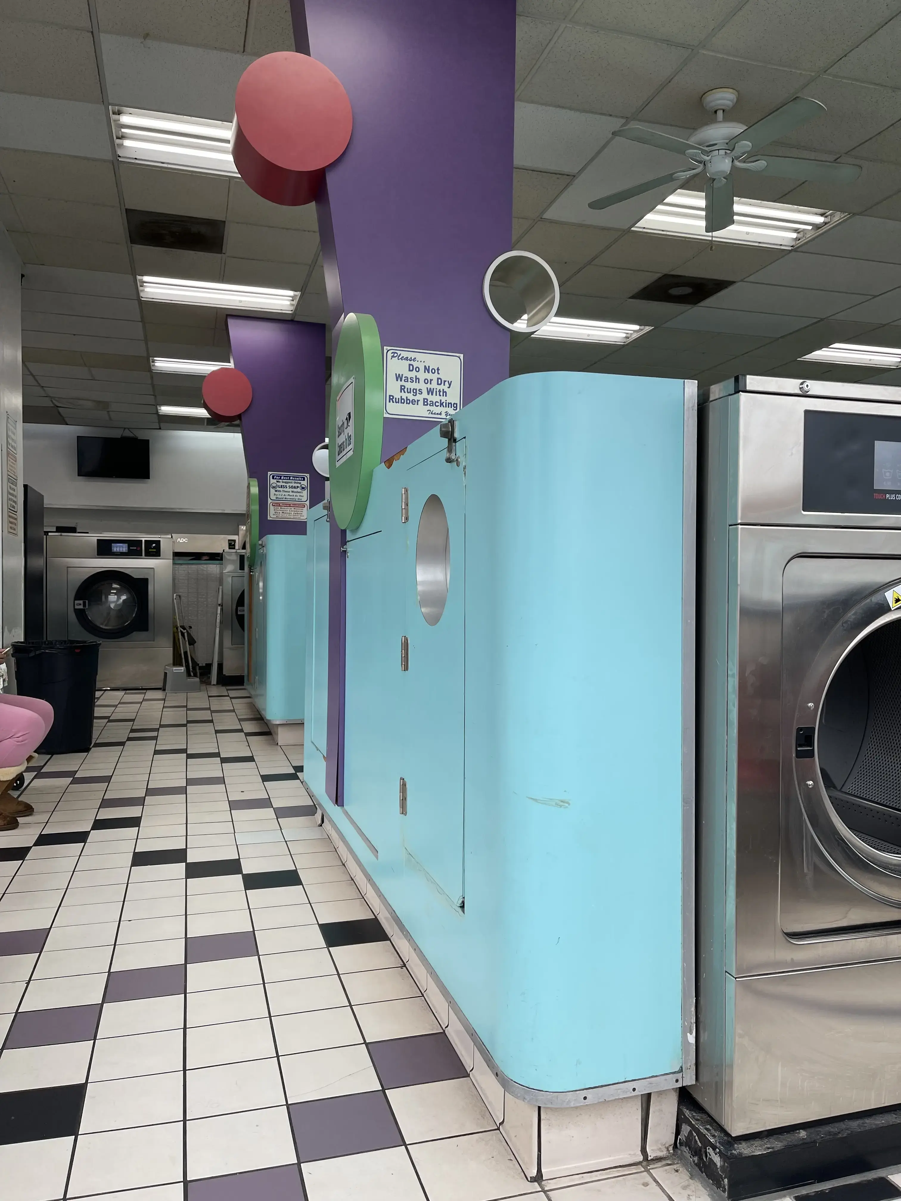 Spin It Up Laundry - Image 10