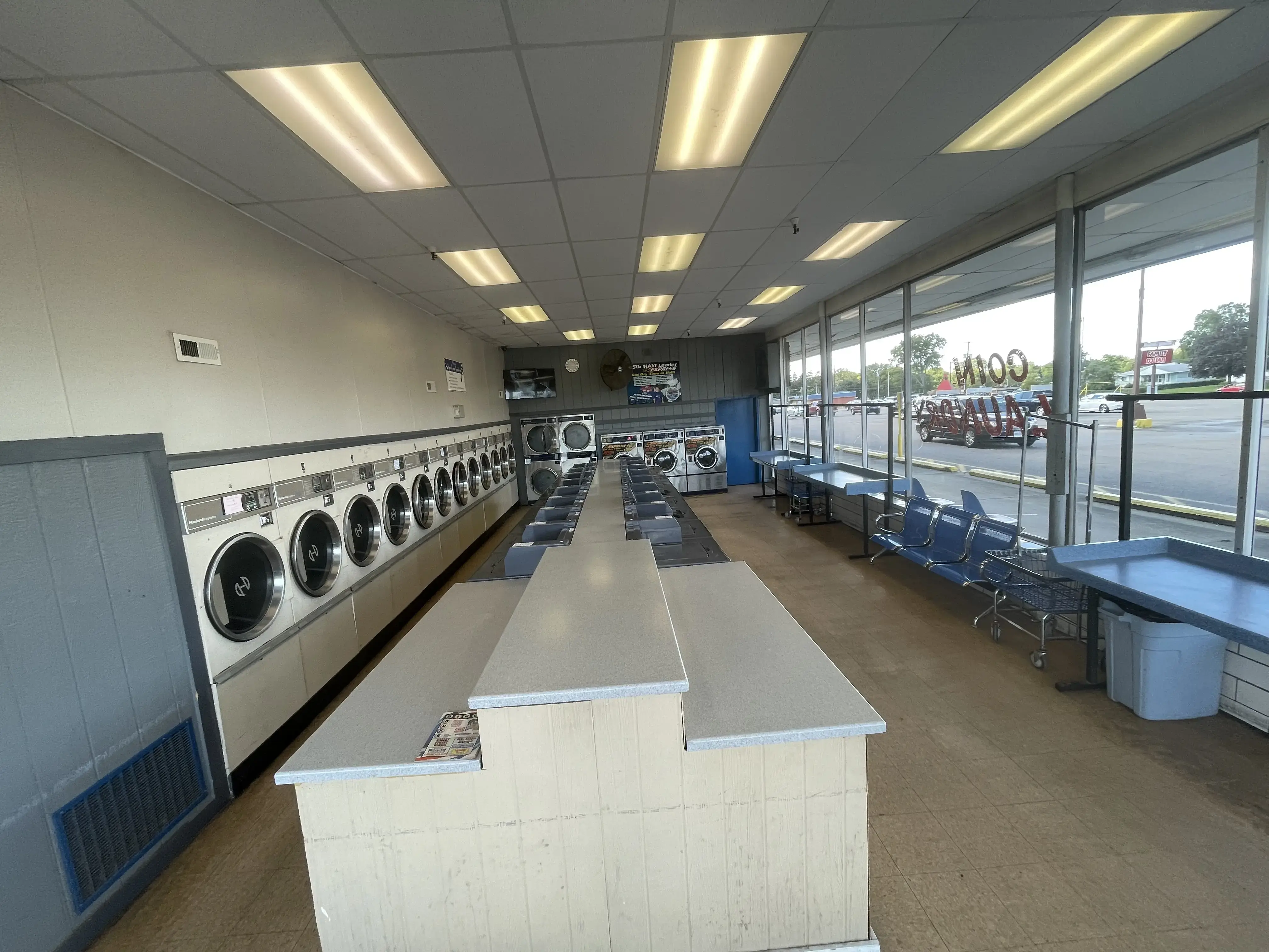 Spin Kemp Laundromat - Image 14