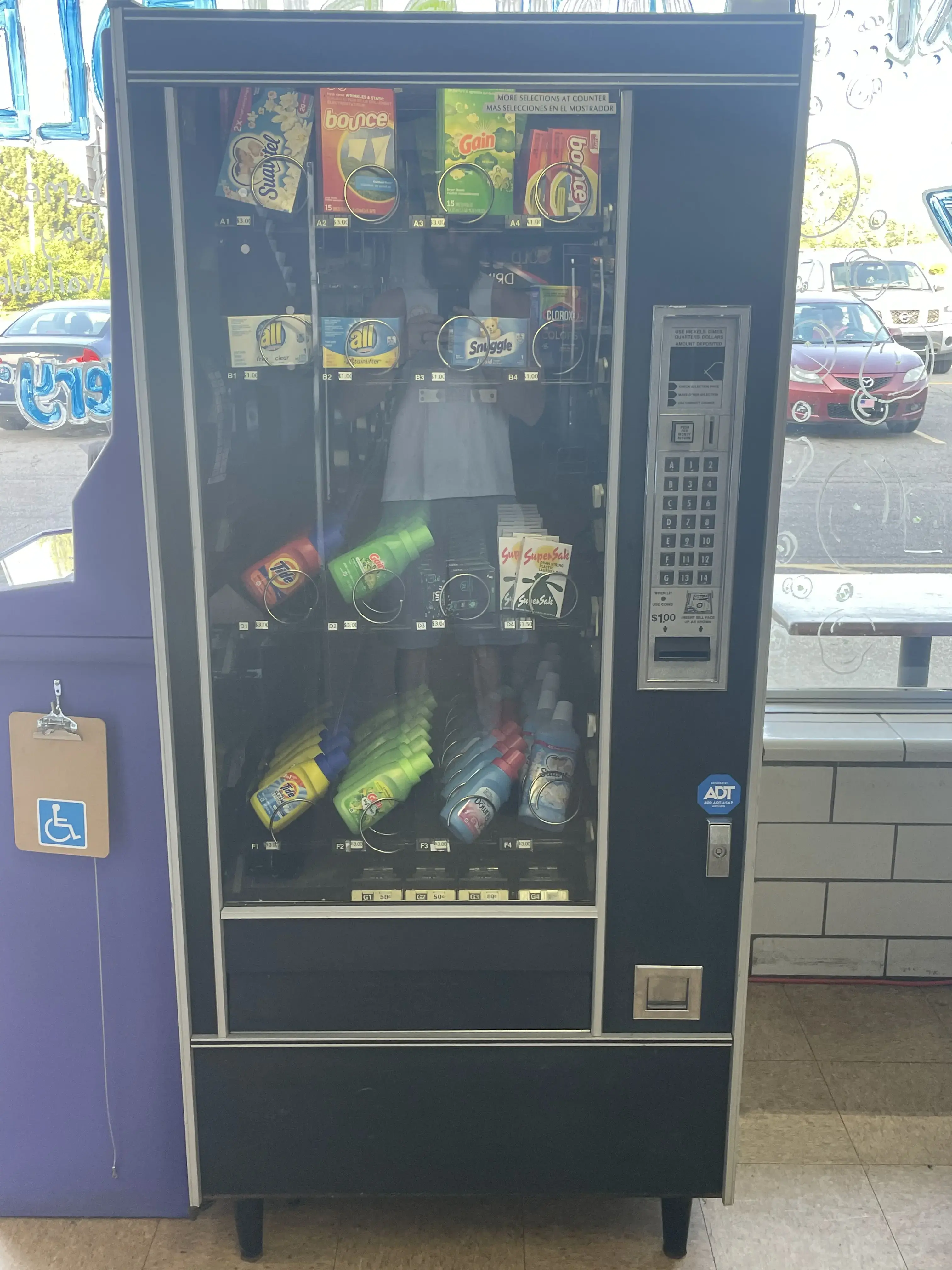 Spin Kemp Laundromat - Image 19