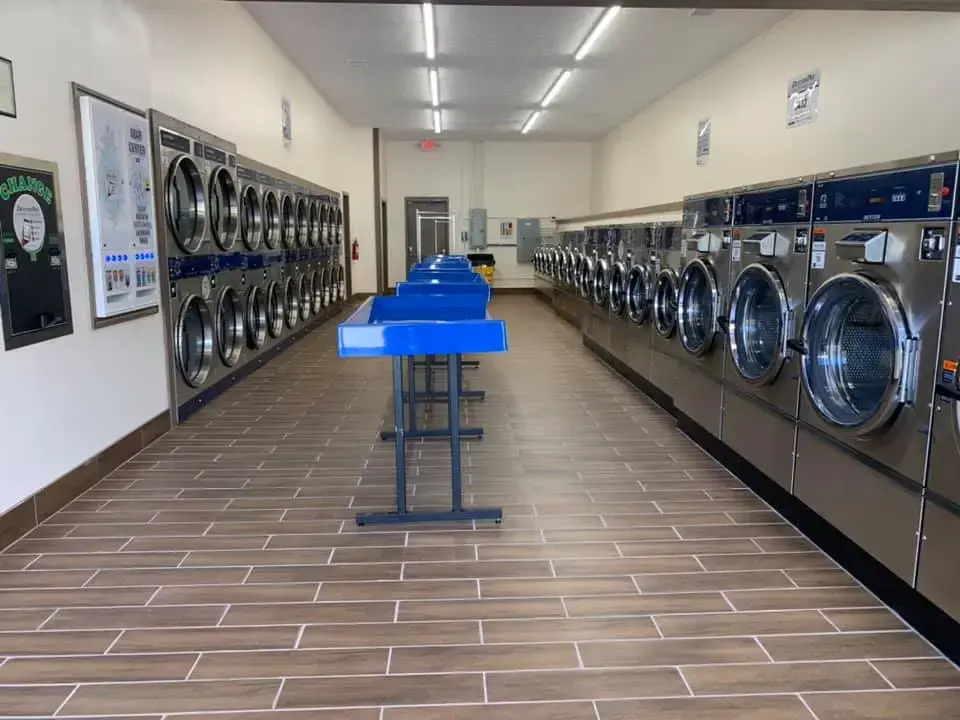 Spin King Laundromat thumbnail 17
