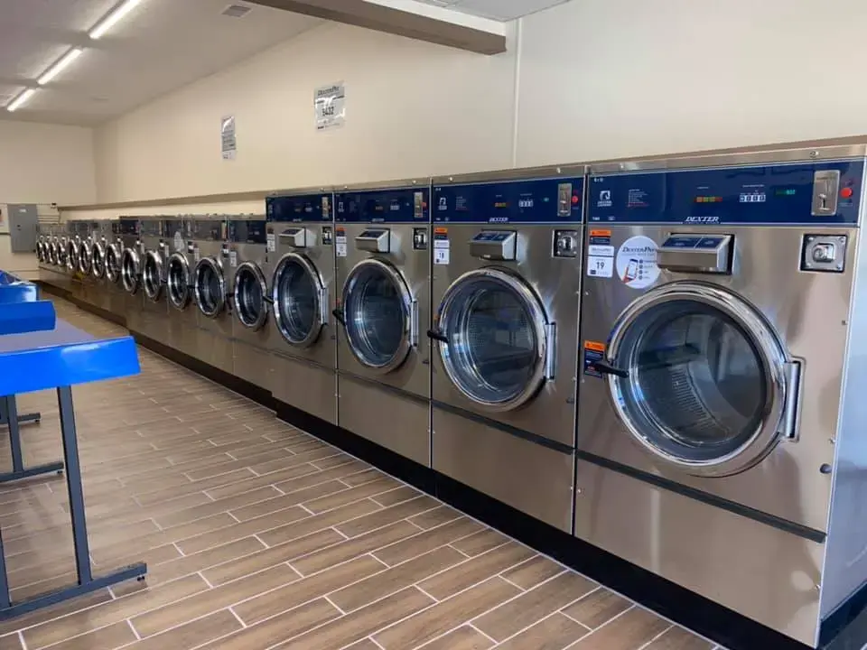 Spin King Laundromat thumbnail 16