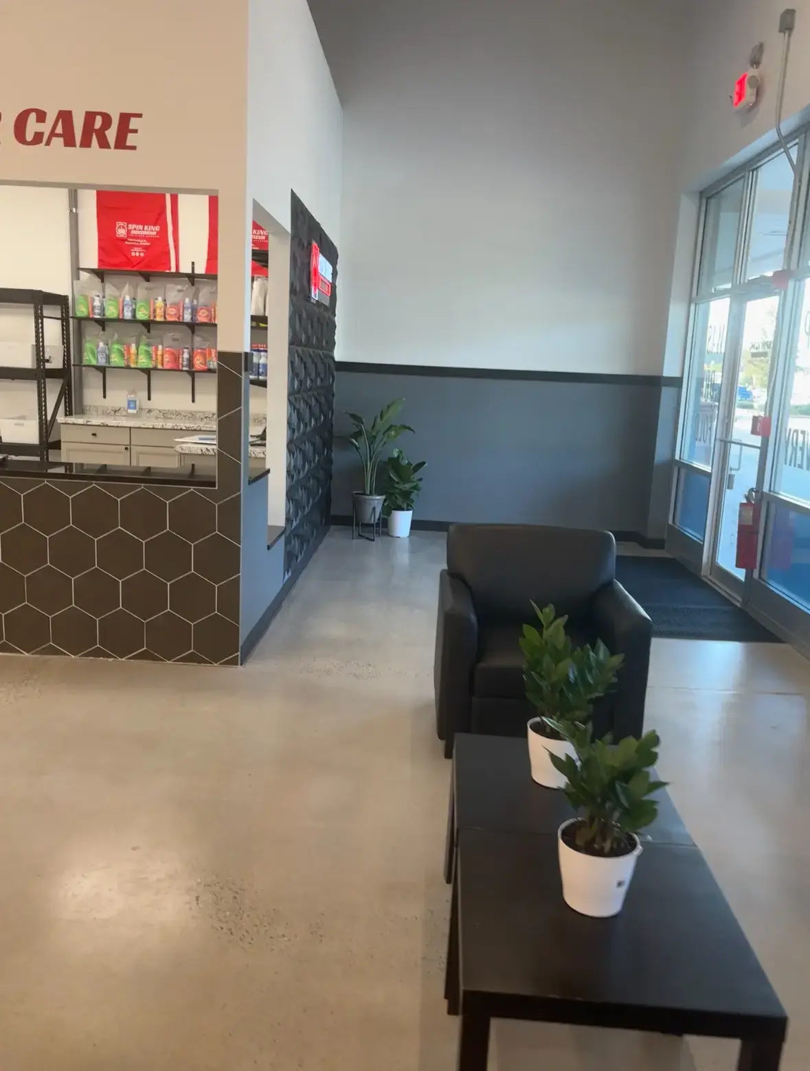 Spin King Laundromat - Image 6