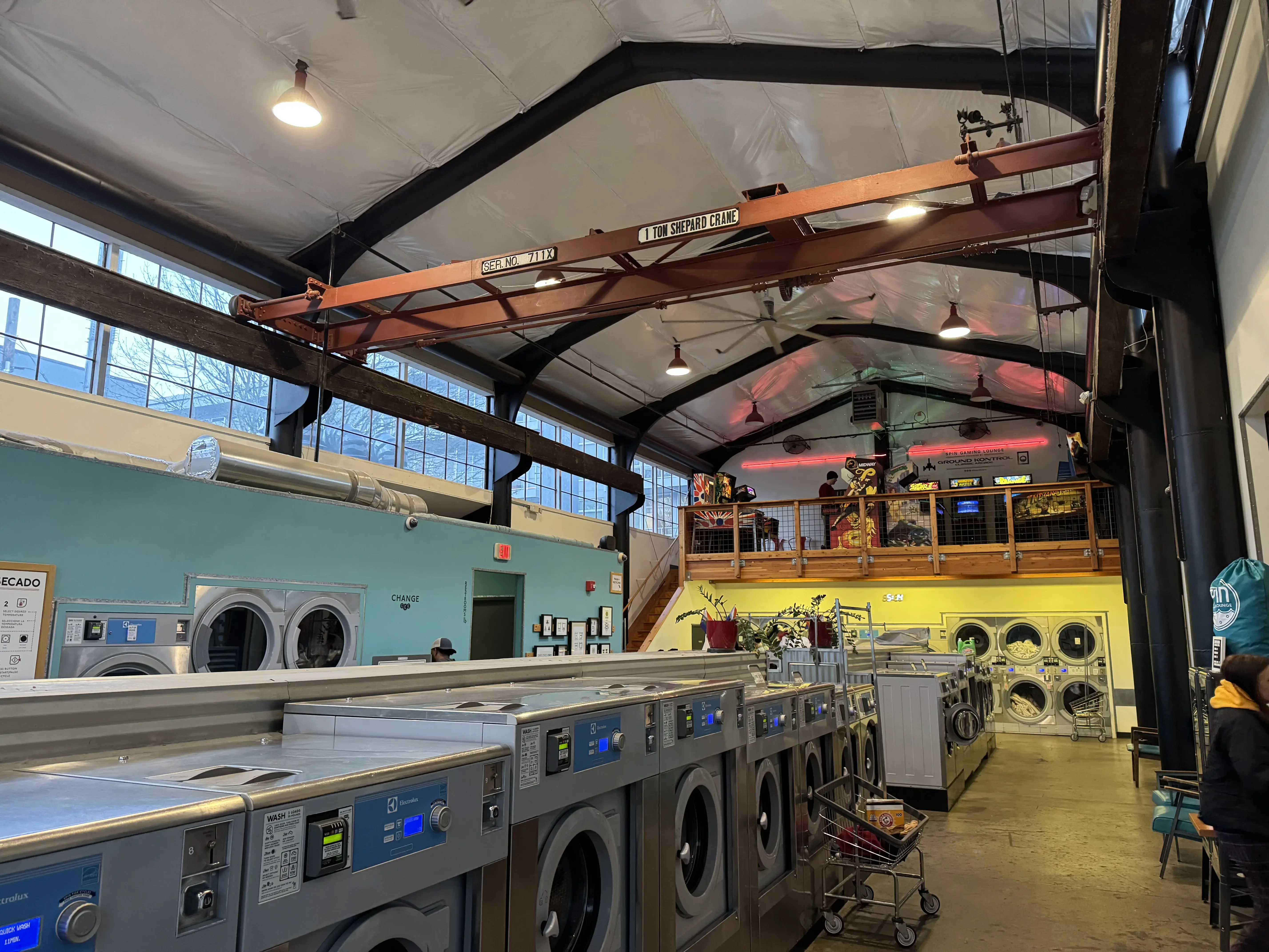 Spin Laundry Lounge thumbnail 1