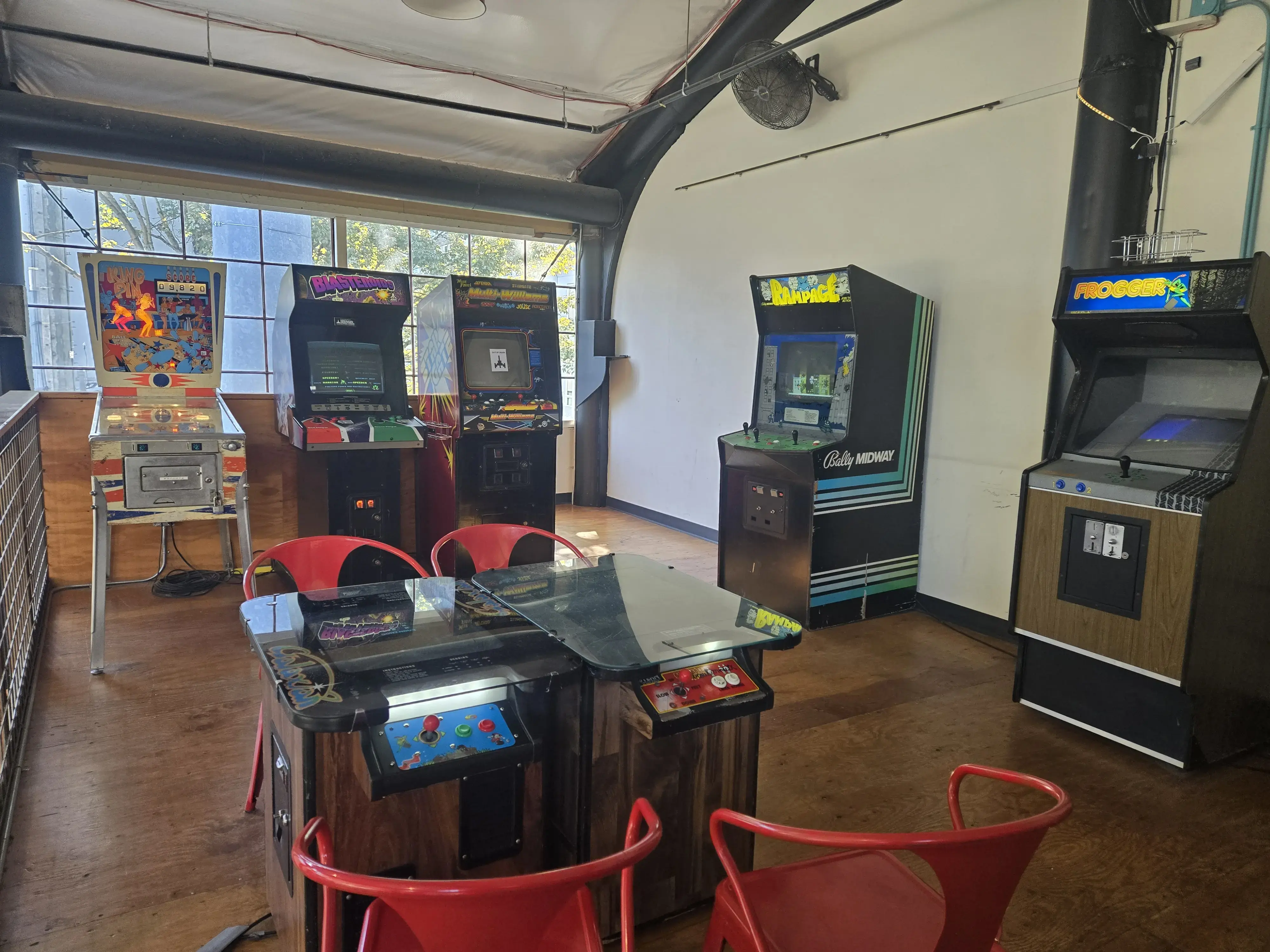 Spin Laundry Lounge thumbnail 6