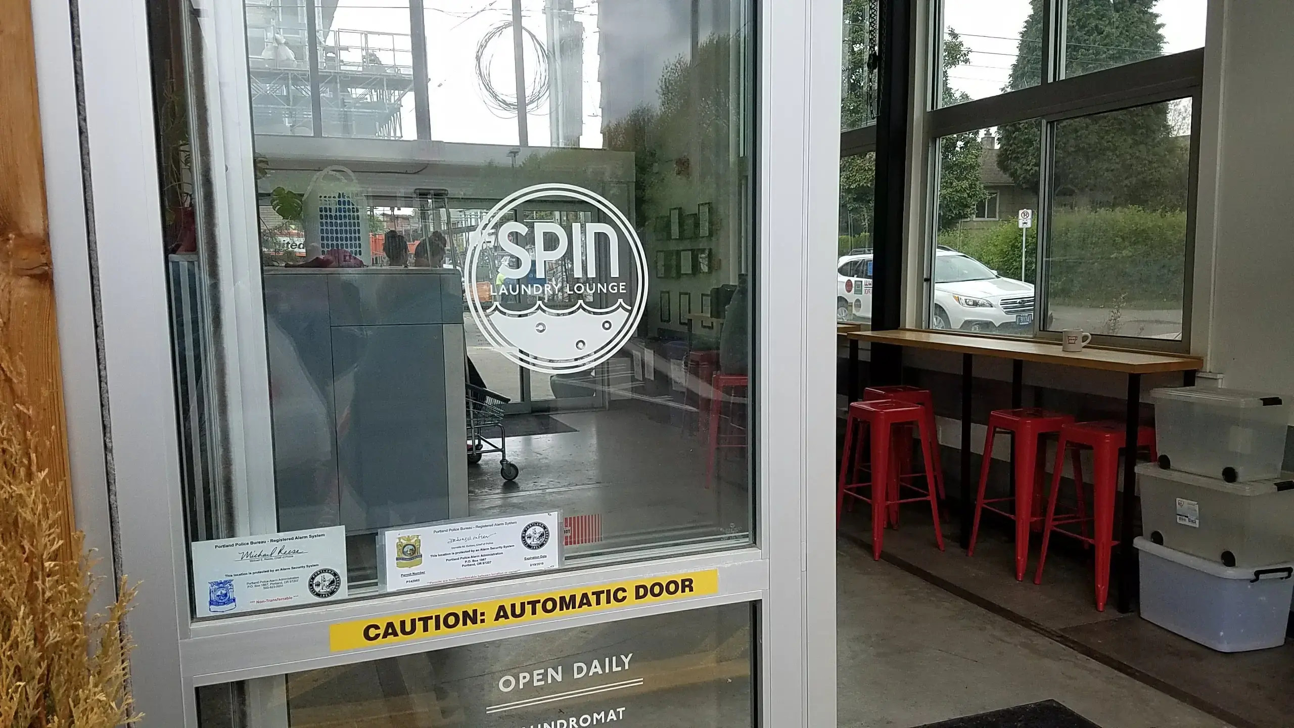 Spin Laundry Lounge thumbnail 9