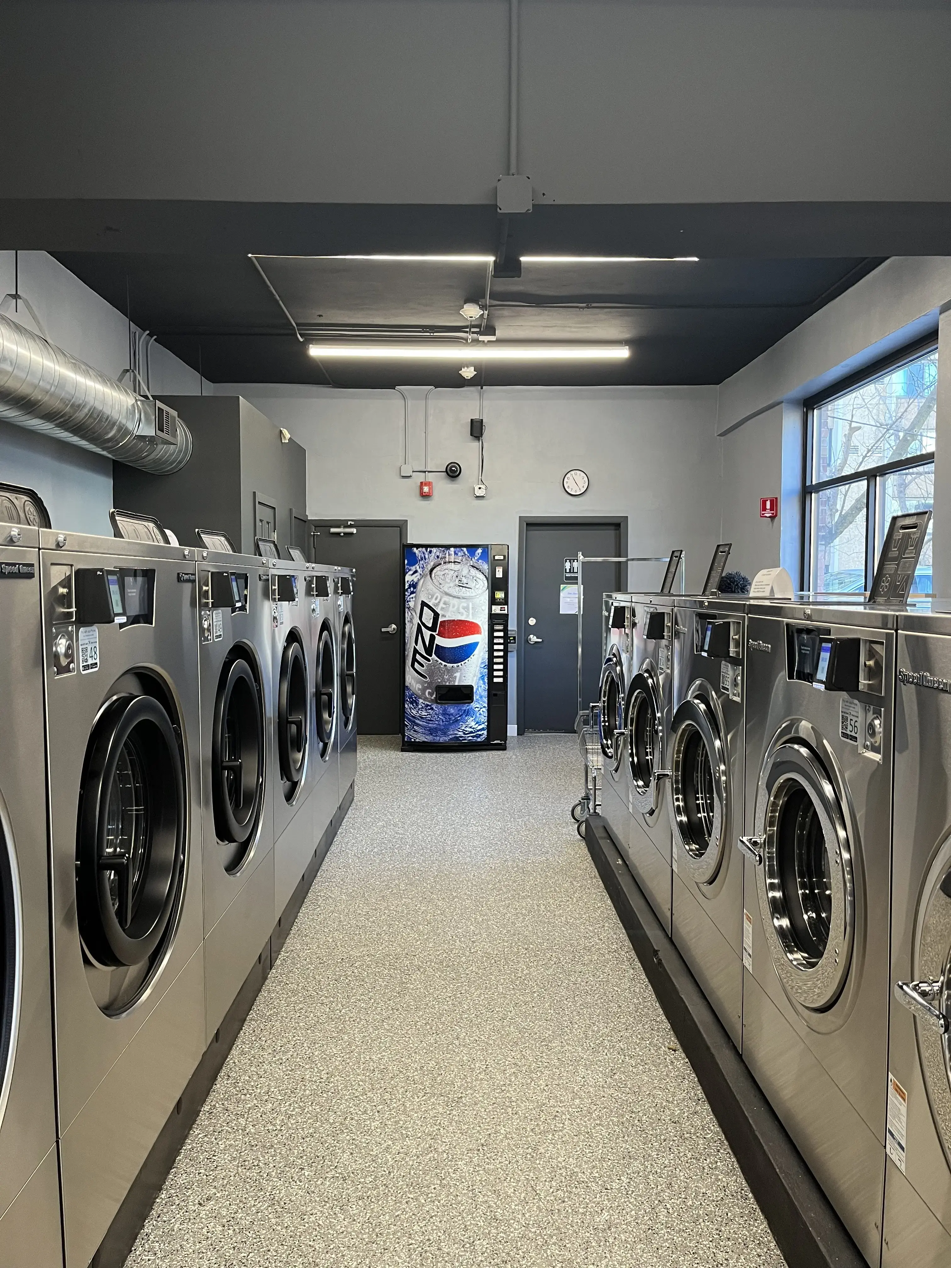 Spin Laundry - Image 16
