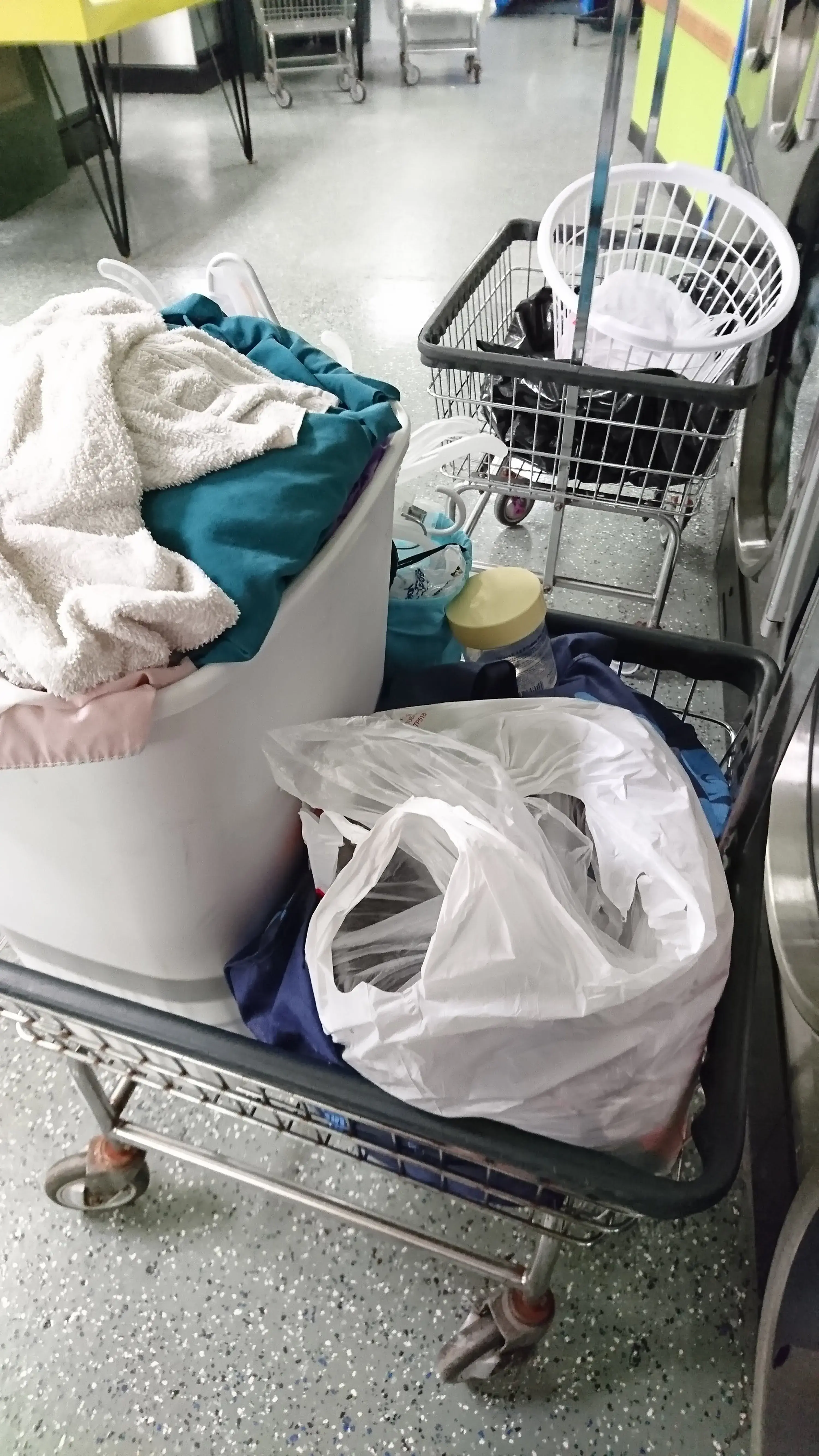 Spin Plus Laundromat thumbnail 15