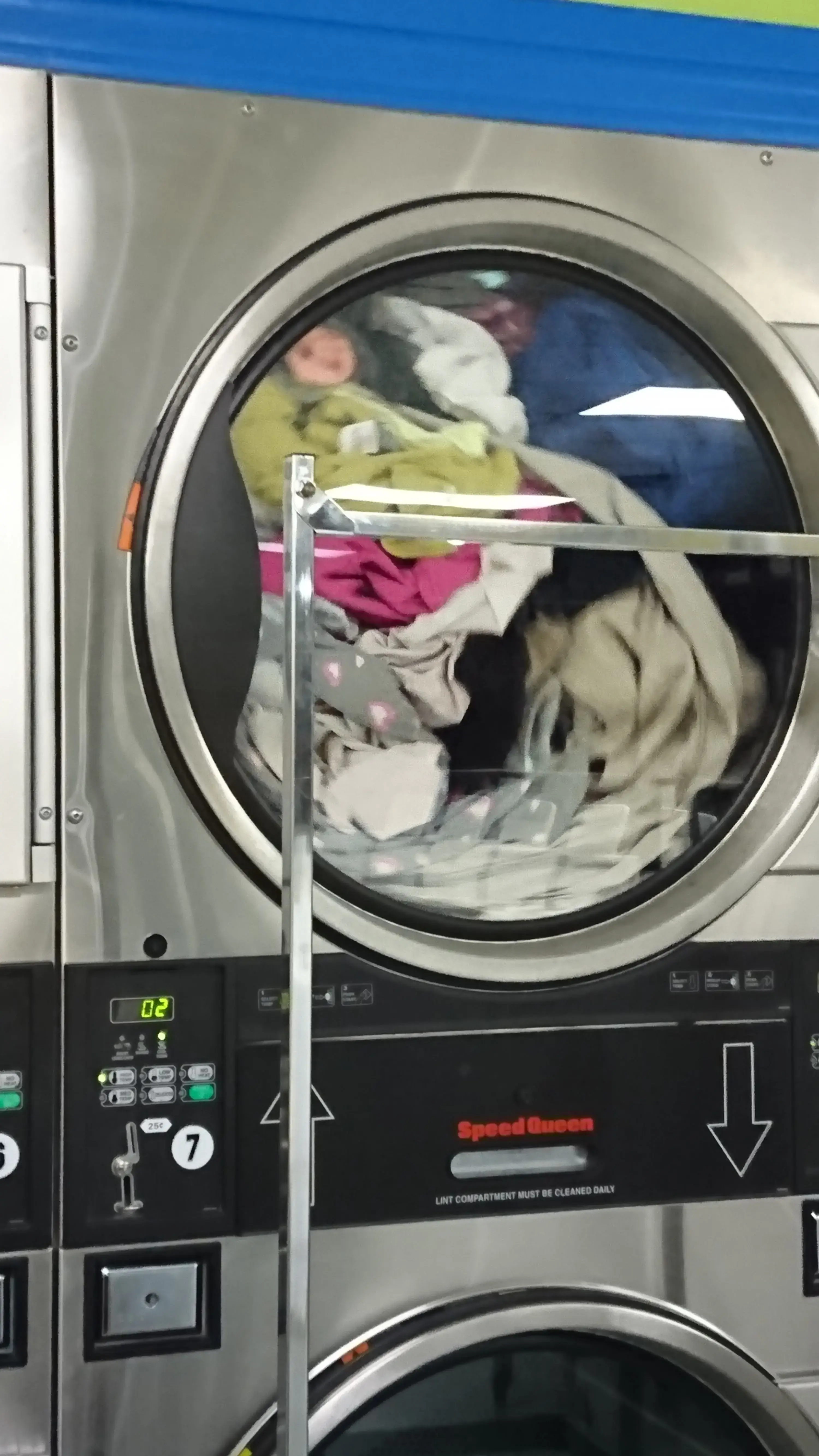 Spin Plus Laundromat thumbnail 13