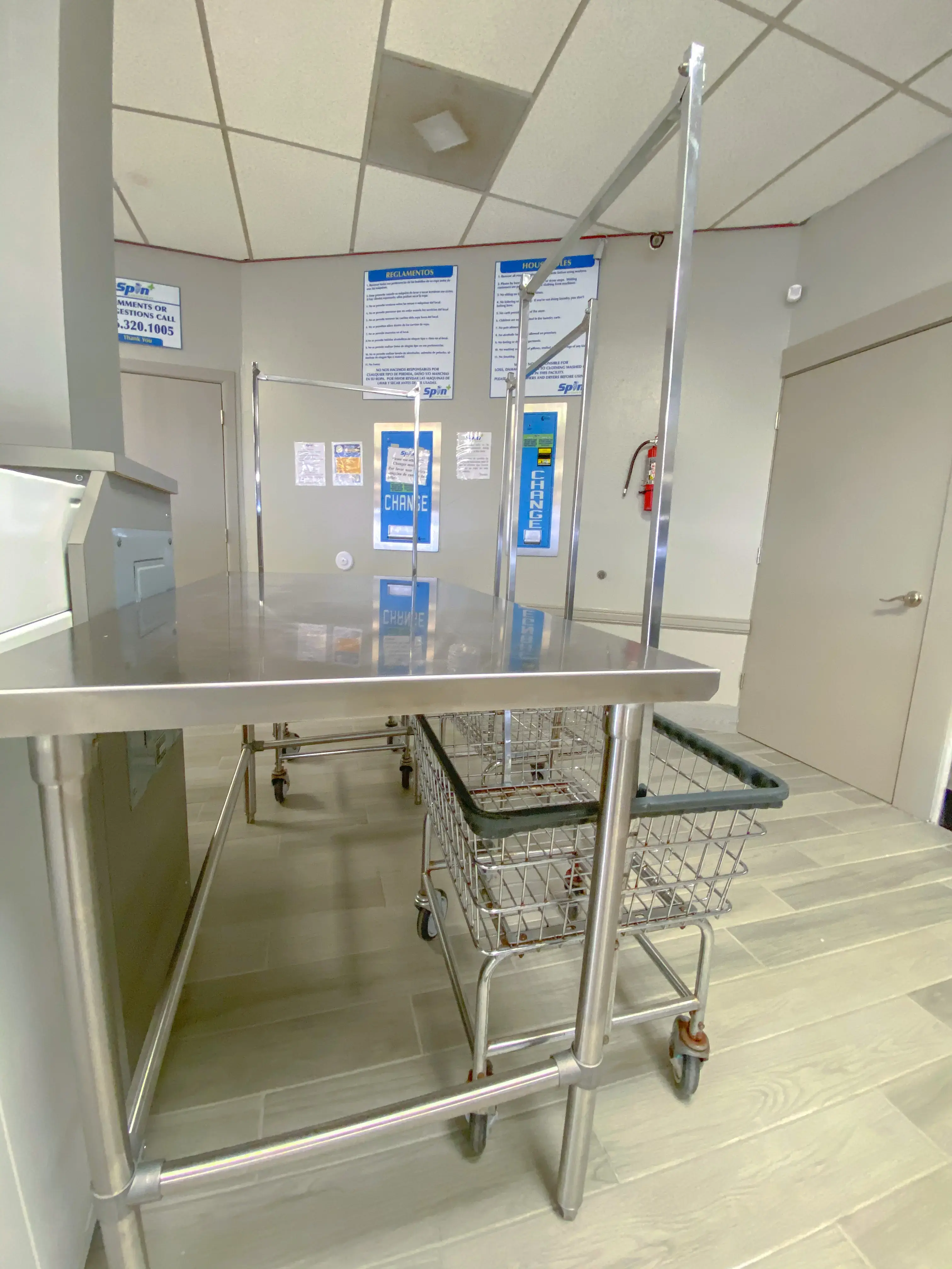 Spin Plus Laundromat thumbnail 9