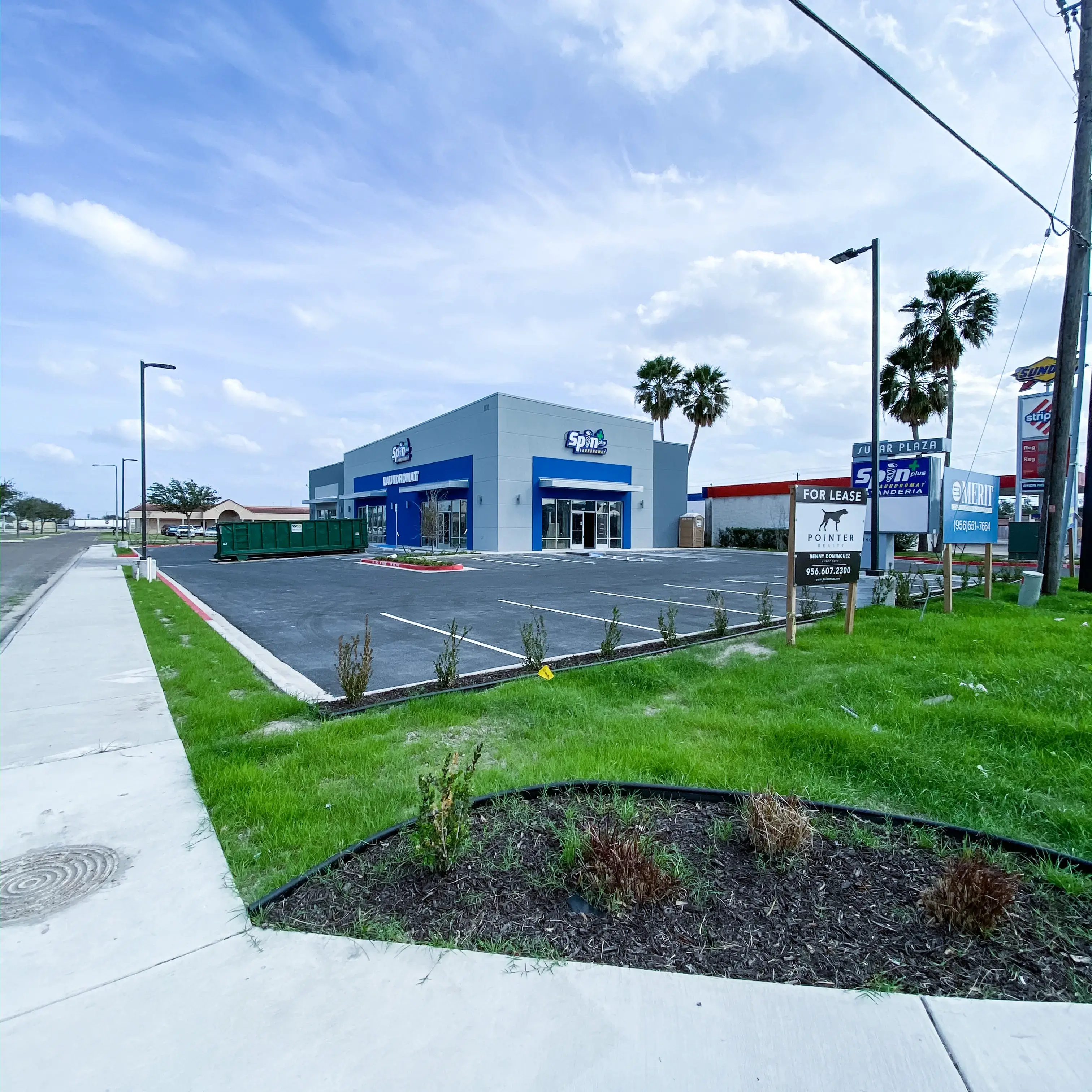 Spin Plus Laundromat - Image 17