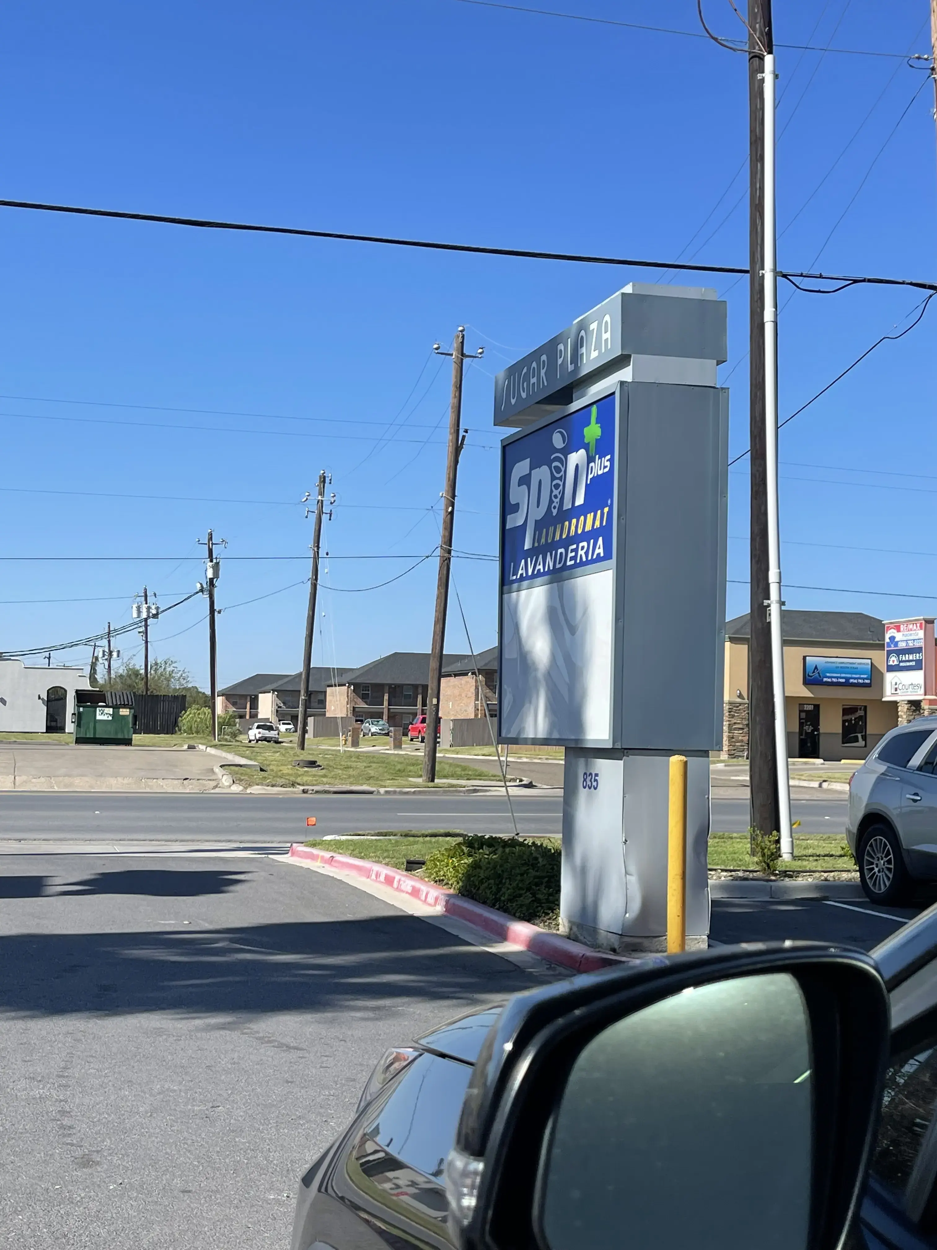 Spin Plus Laundromat thumbnail 18