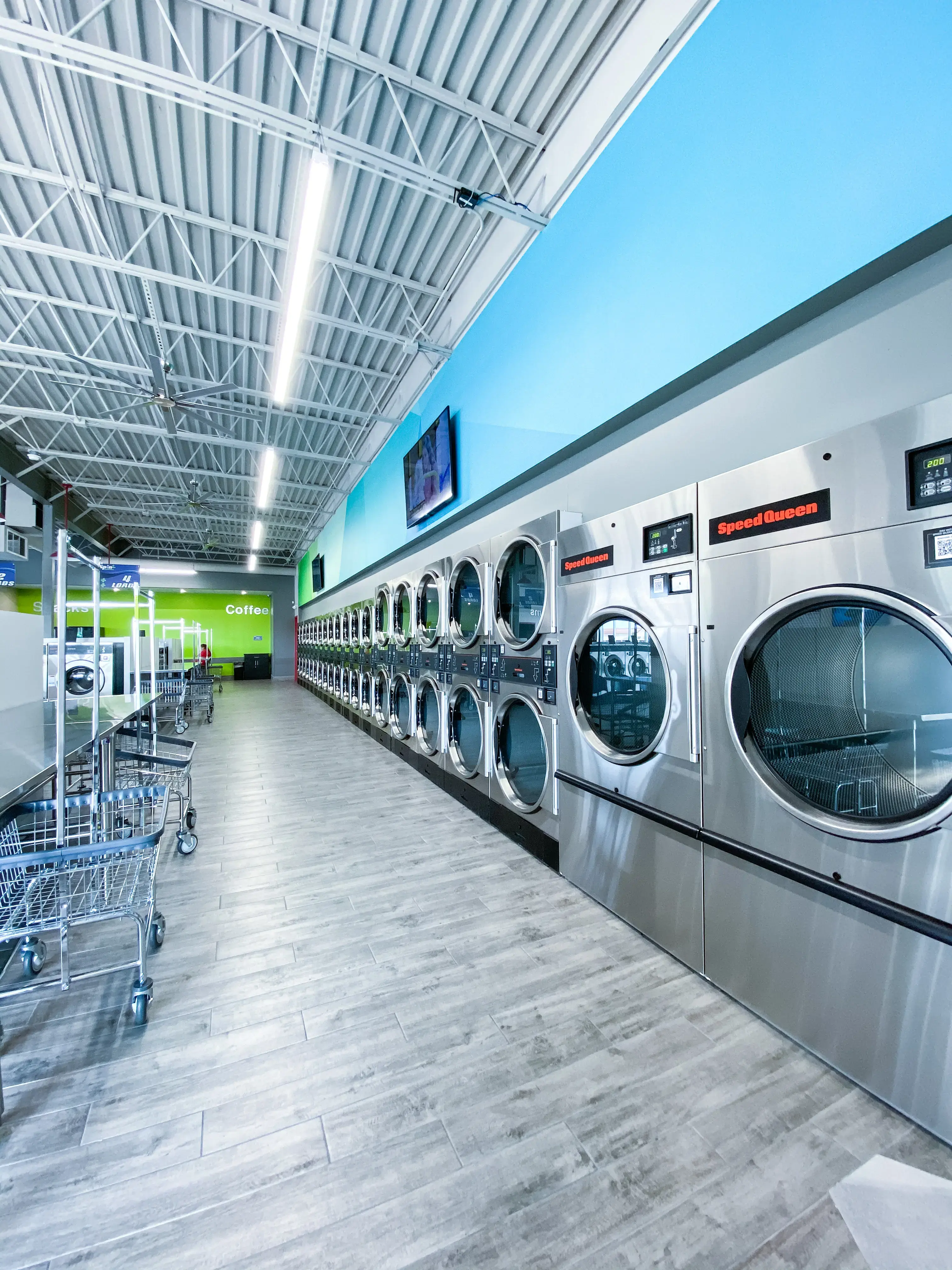 Spin Plus Laundromat - Image 4