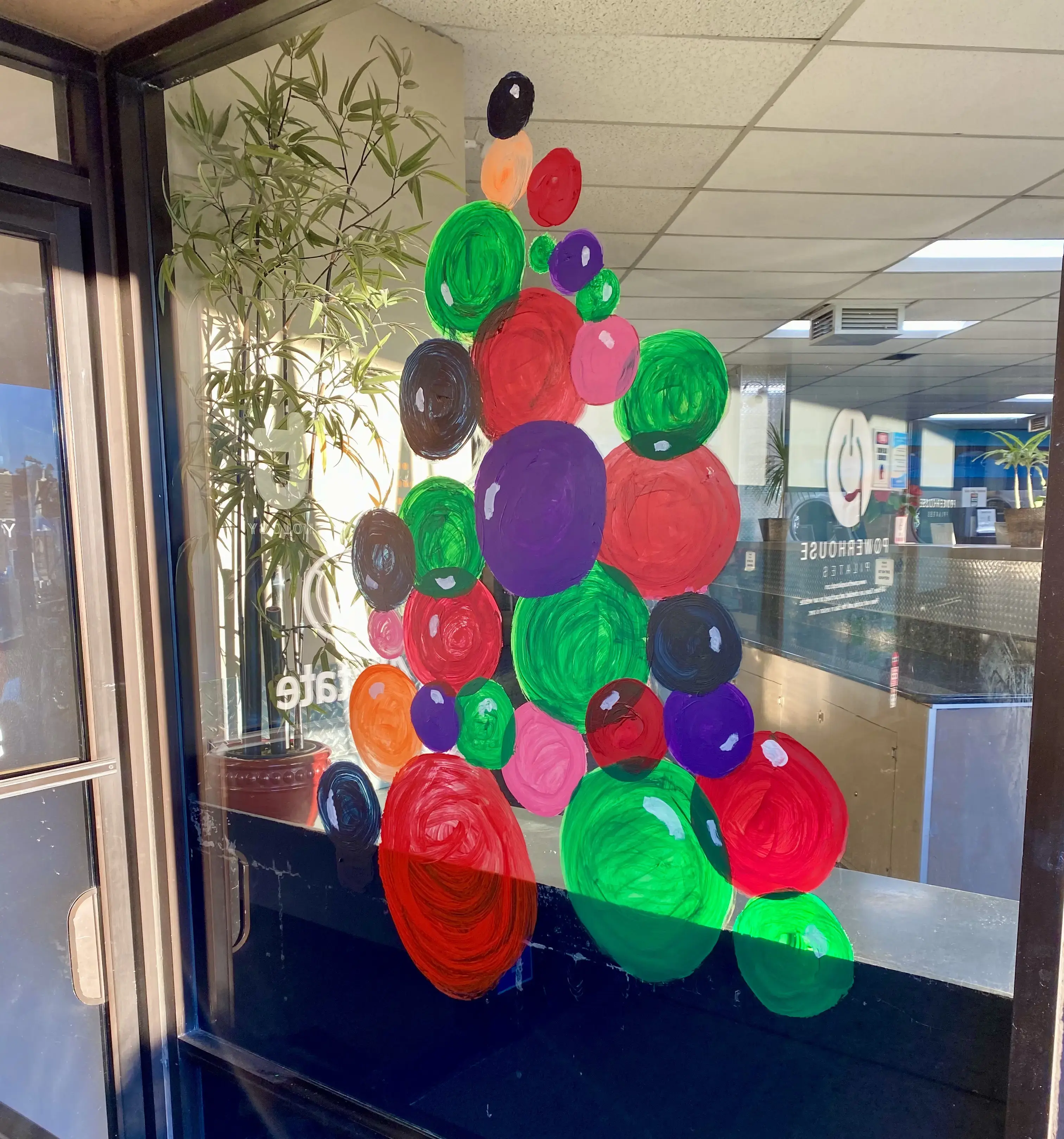 Spin Spa Coin Laundry thumbnail 3