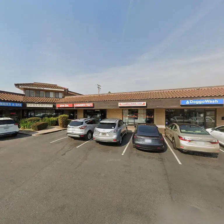 Spin Spa Coin Laundry - Image 19