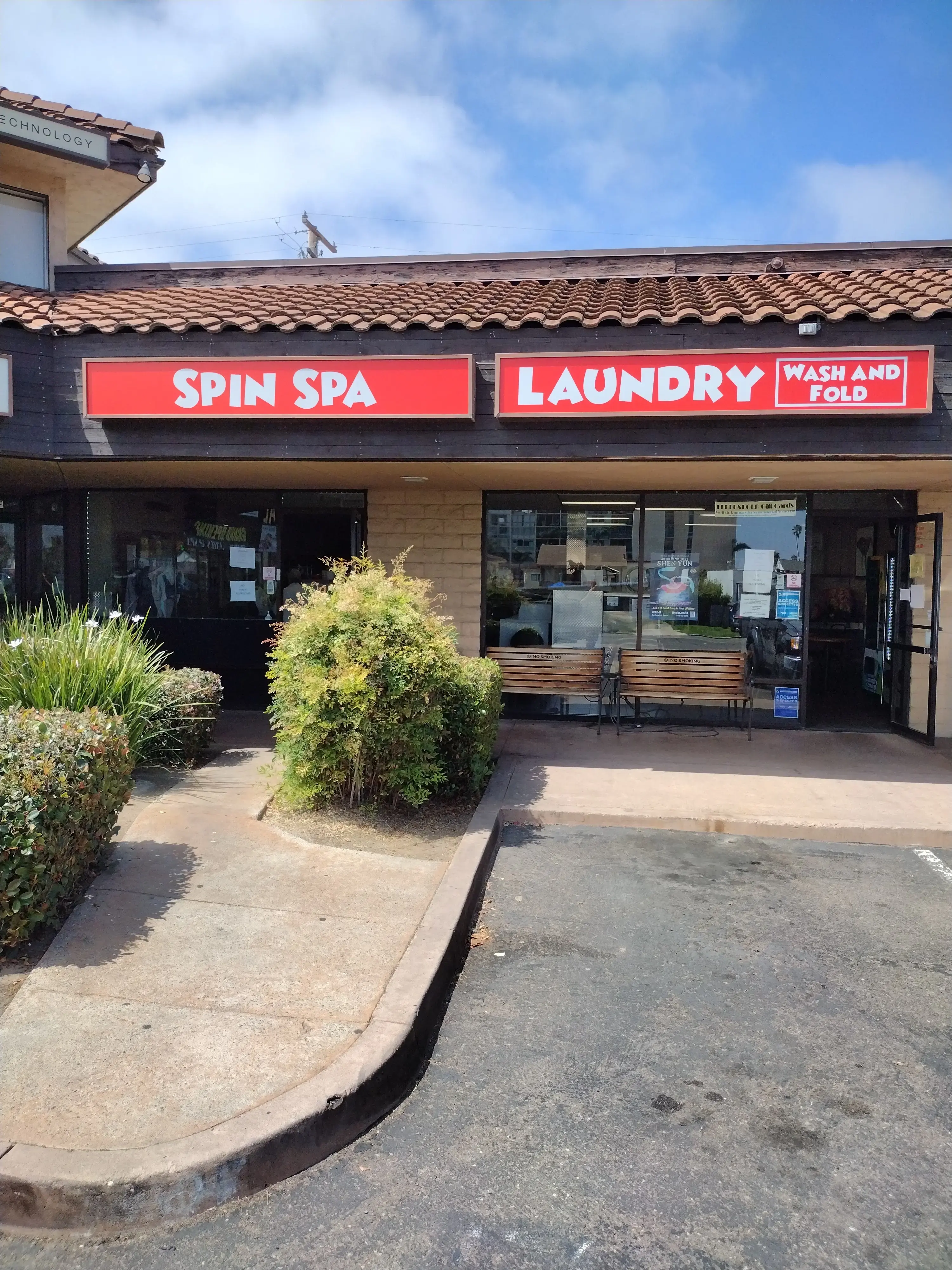 Spin Spa Coin Laundry - Image 5