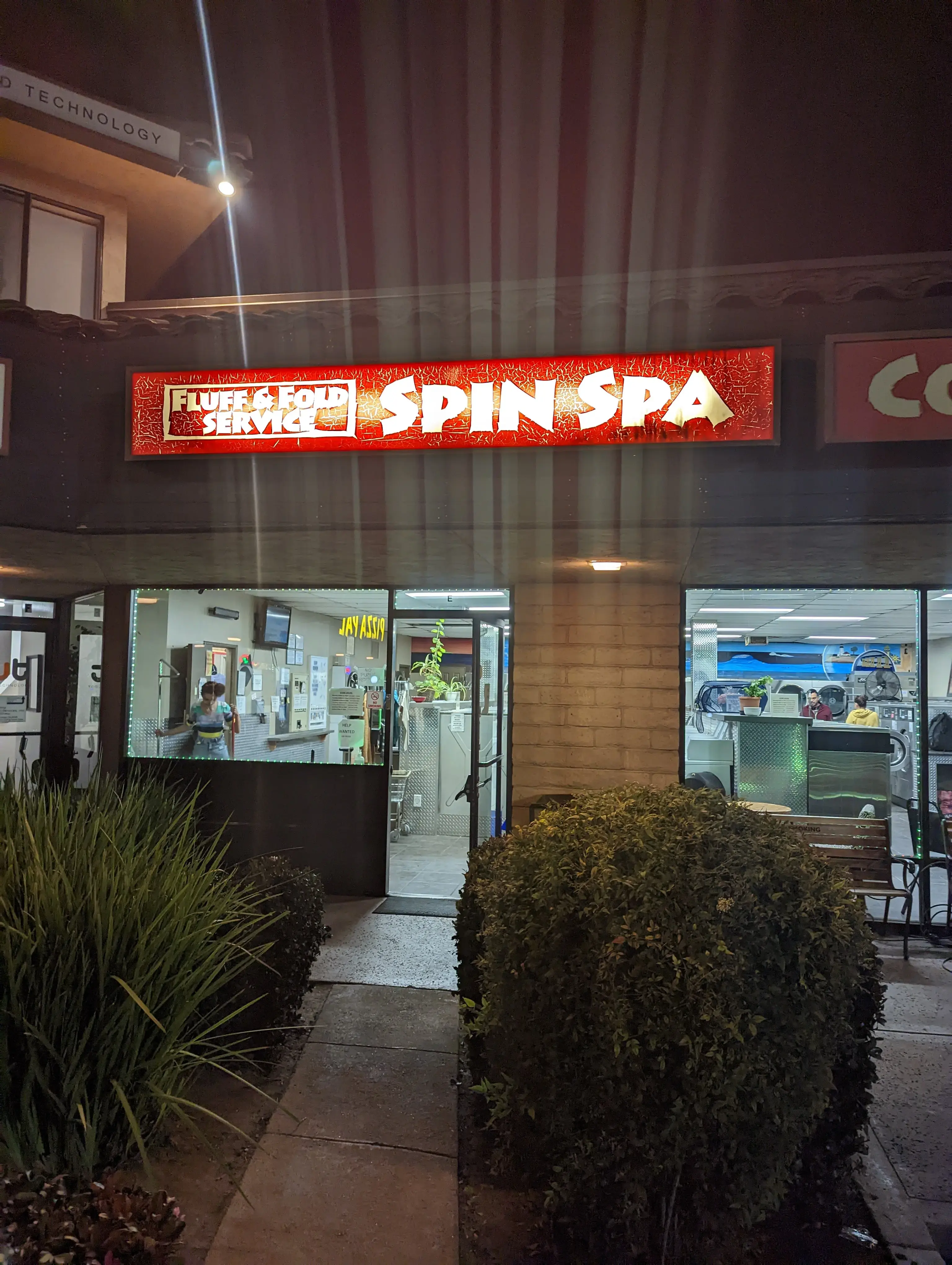 Spin Spa Coin Laundry thumbnail 8