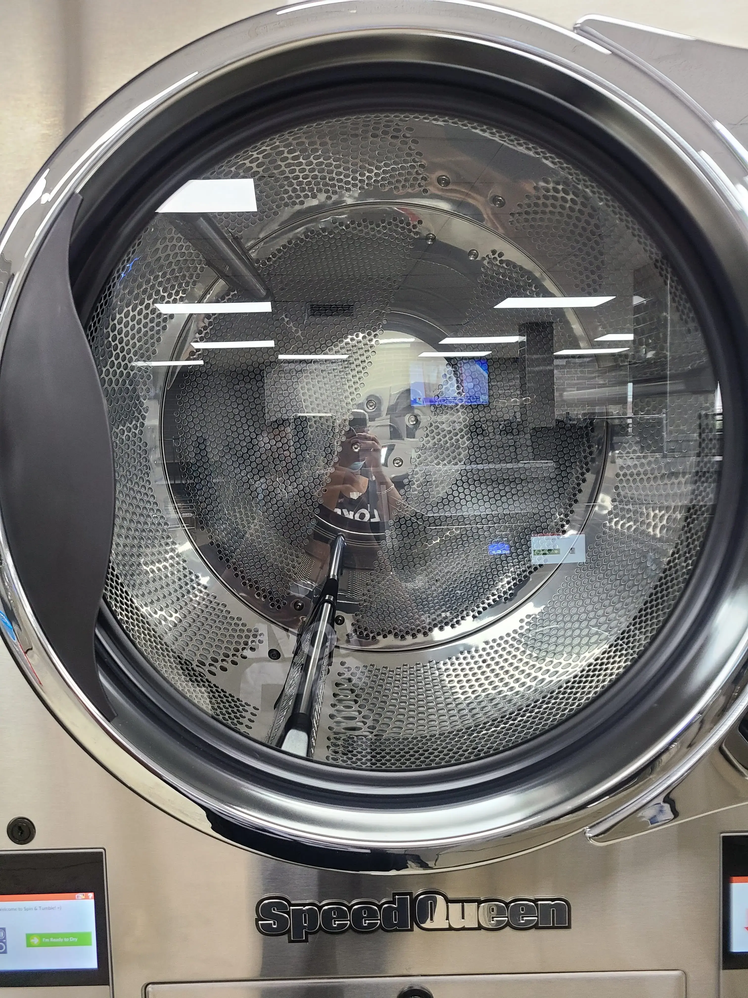 Spin & Tumble Laundry - Image 10