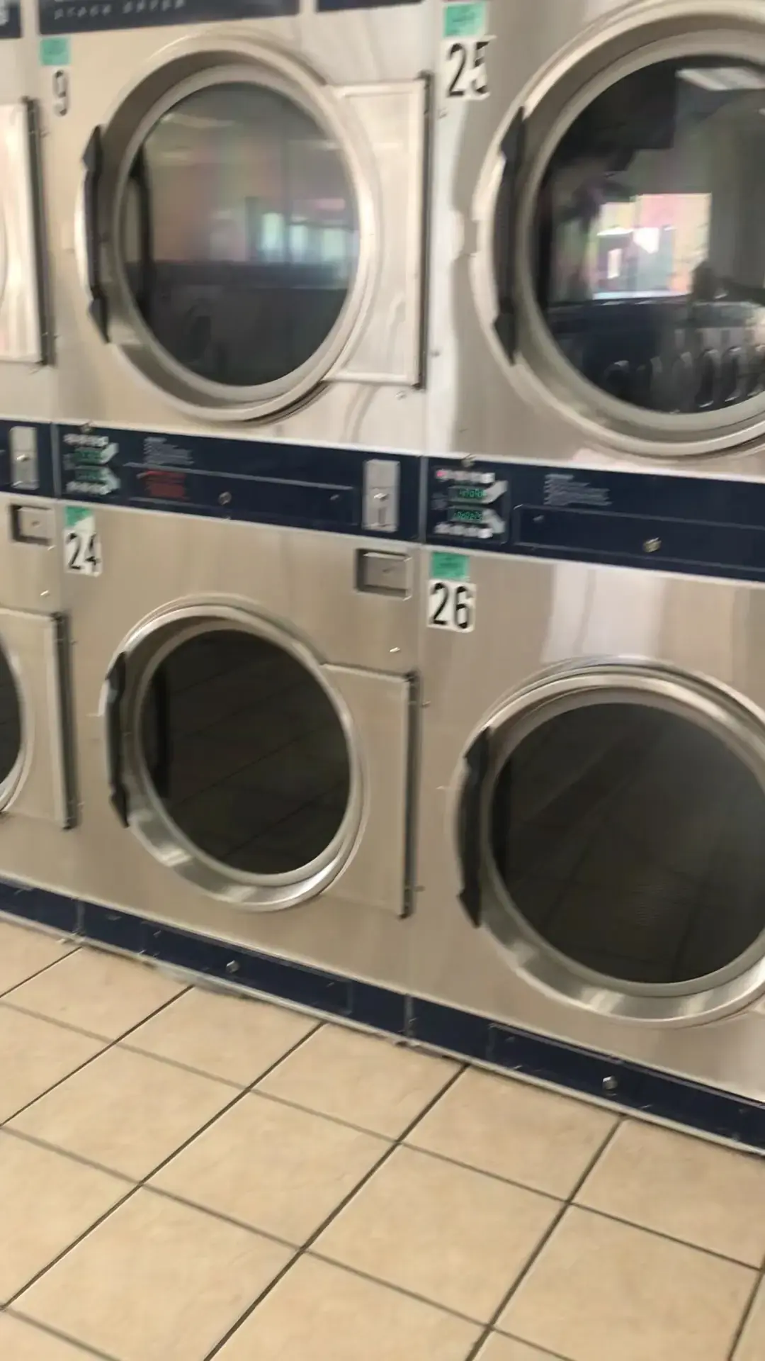 Spin World Laundromat thumbnail 1
