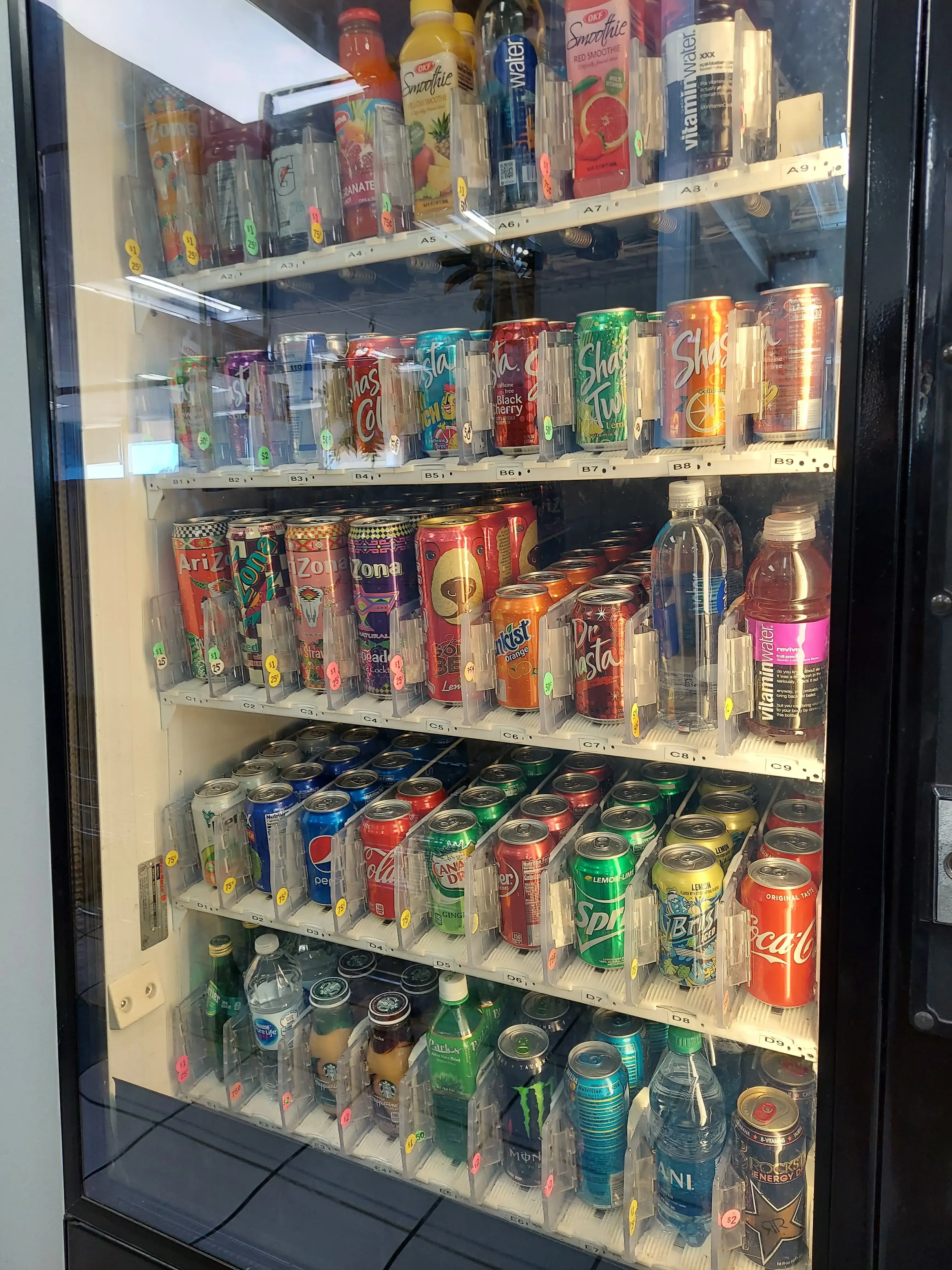 Spin-Zone Coin Laundry thumbnail 11