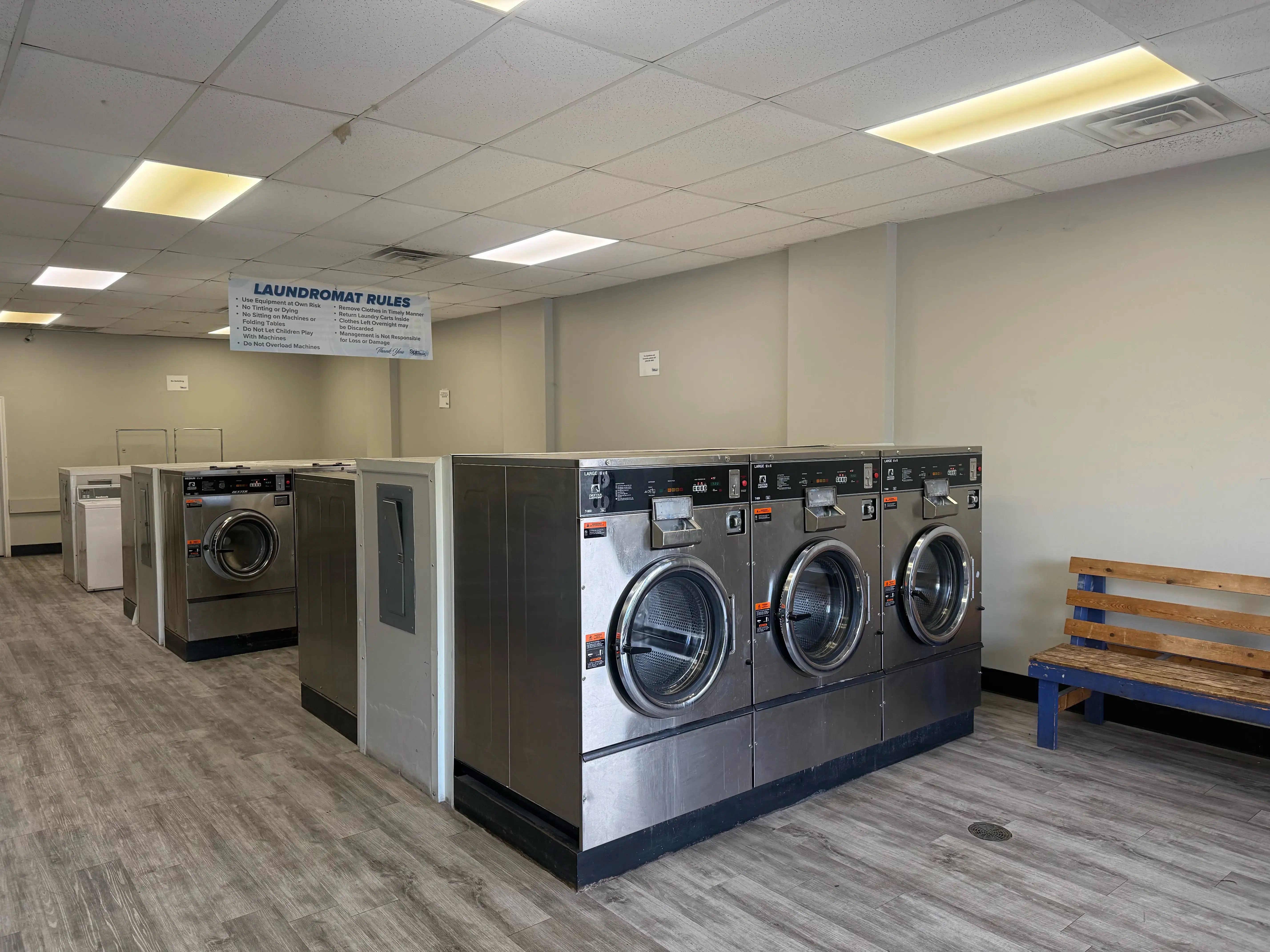 SpinCity Laundromat - Mobile Ave thumbnail 2