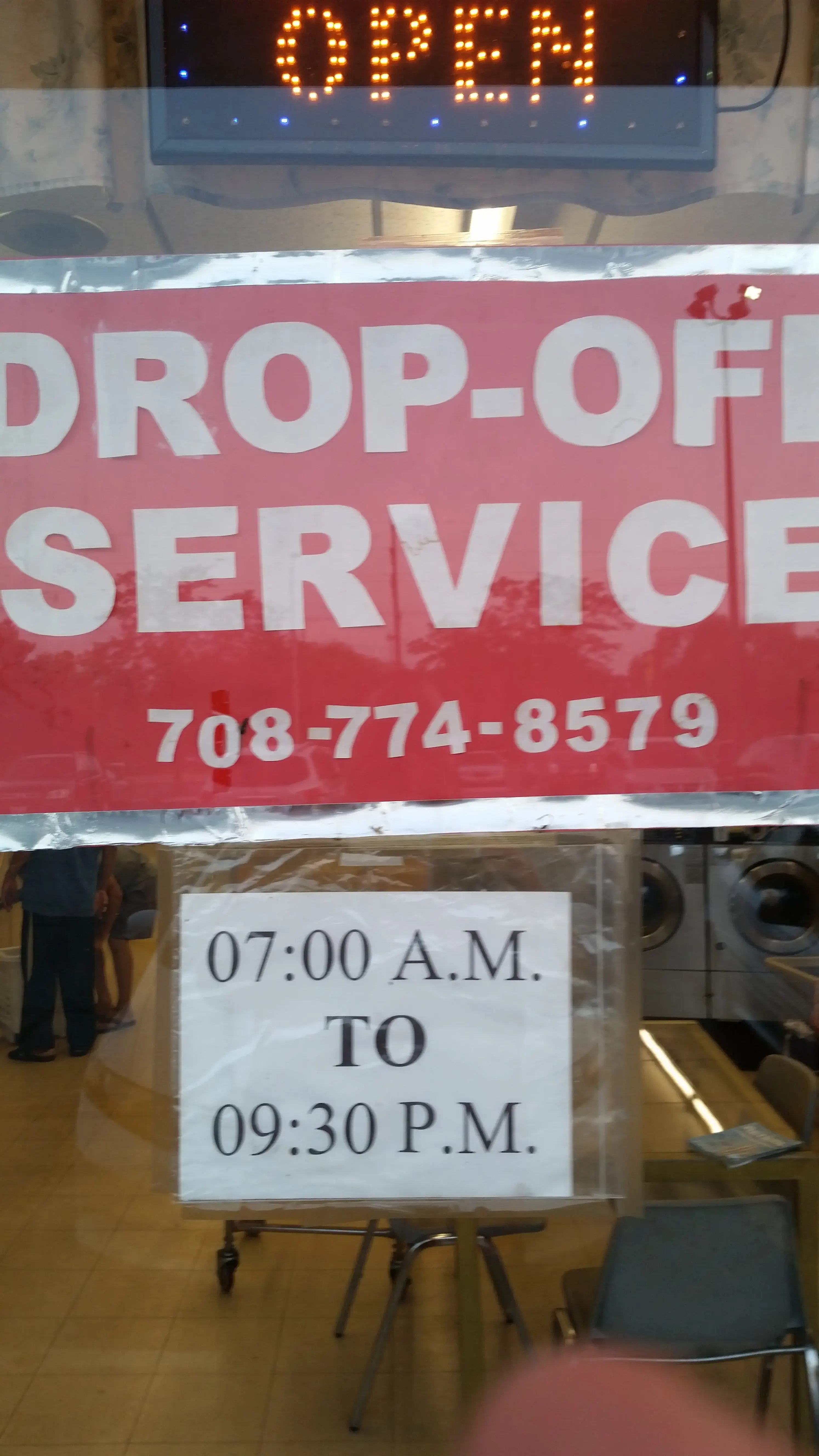 SpinCycle Laundromat - Image 13