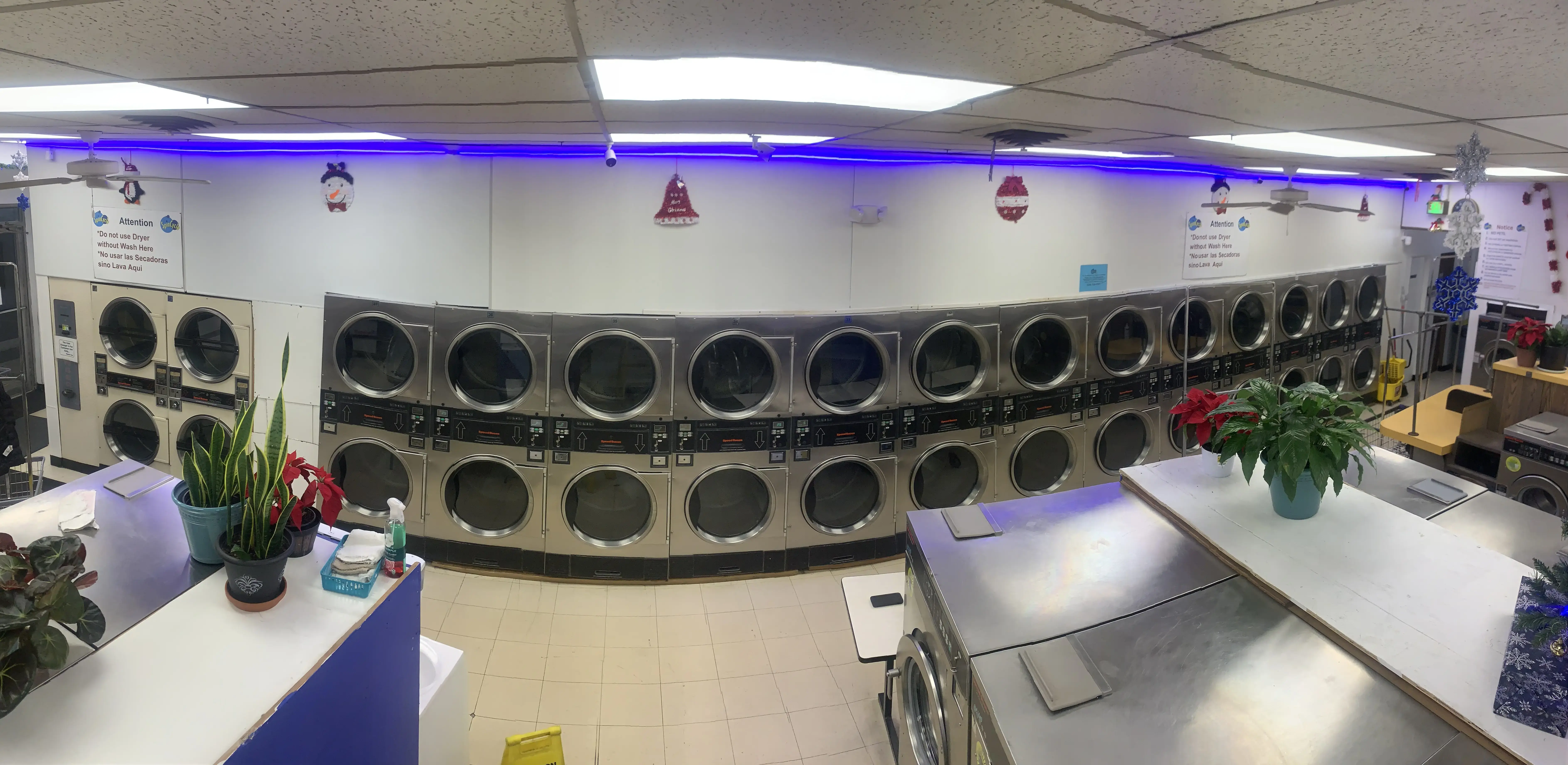 SpinCycle Laundromat - Image 4