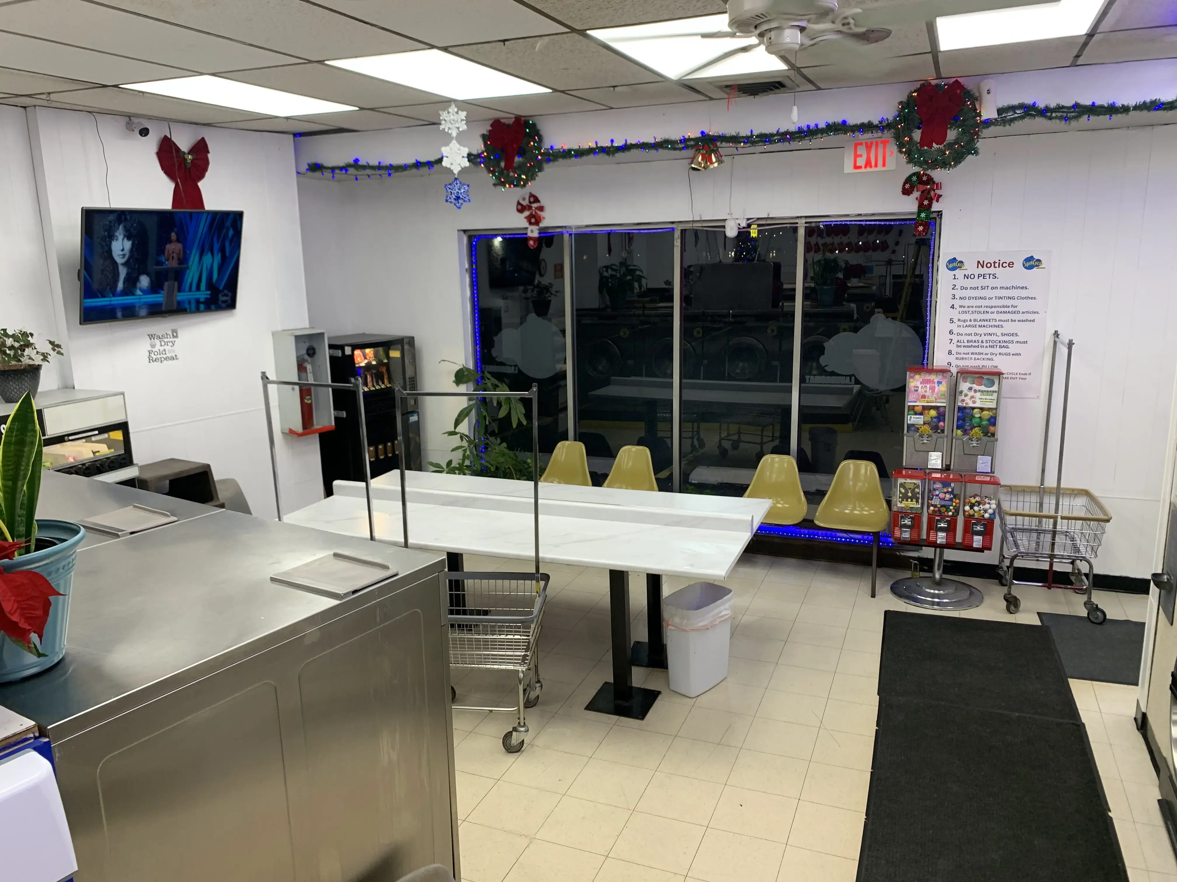 SpinCycle Laundromat - Image 3